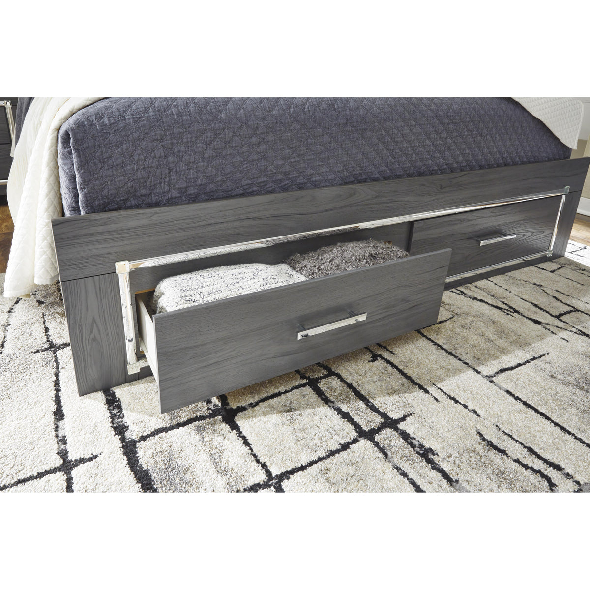 Signature Design by Ashley Lodanna B214B12 Queen Panel Bed with 2 Storage Drawers IMAGE 3