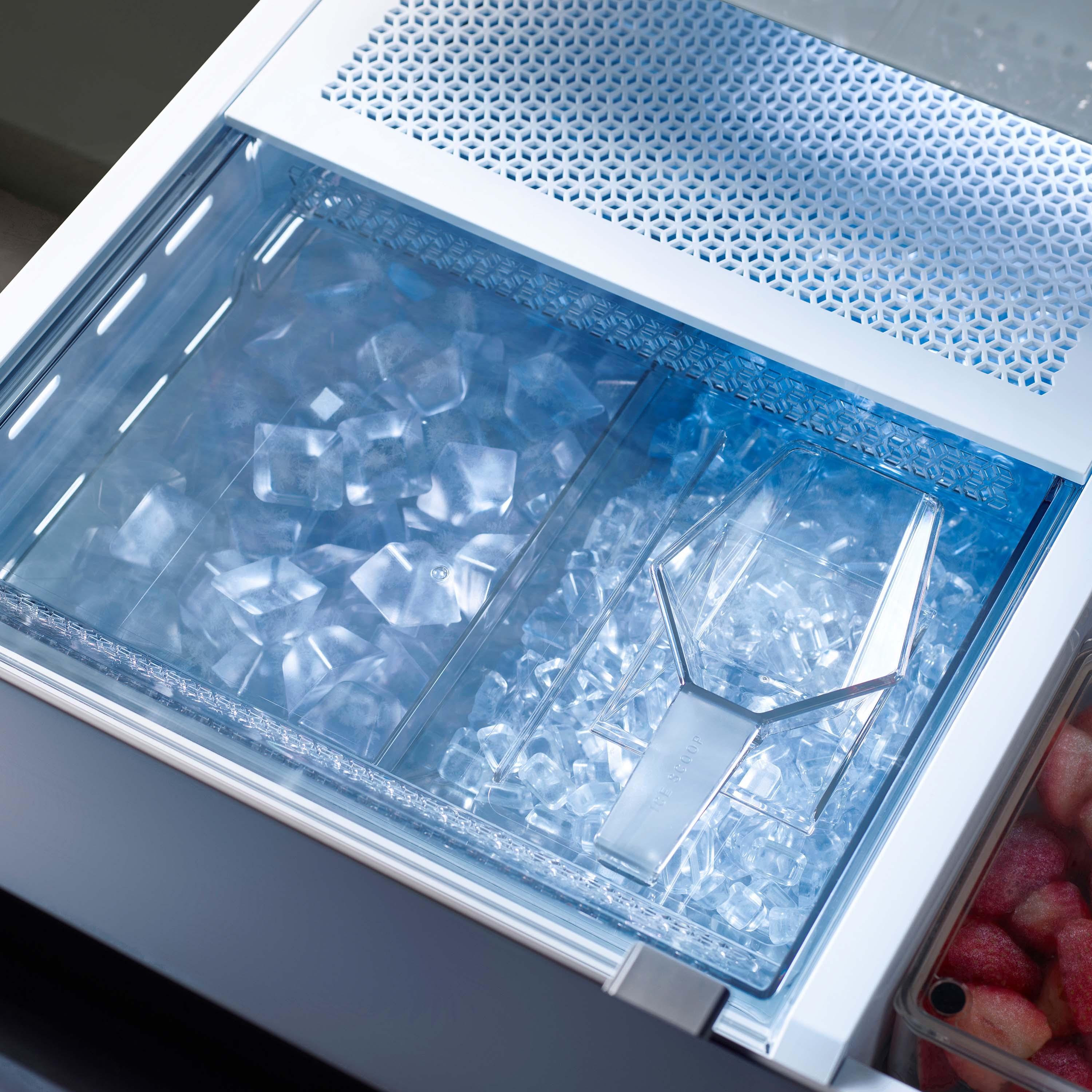 Samsung Bespoke 36-inch, 23 cu.ft. Counter-Depth 4-Door Refrigerator with Dual Ice Maker RF23BB8600QLAA IMAGE 10