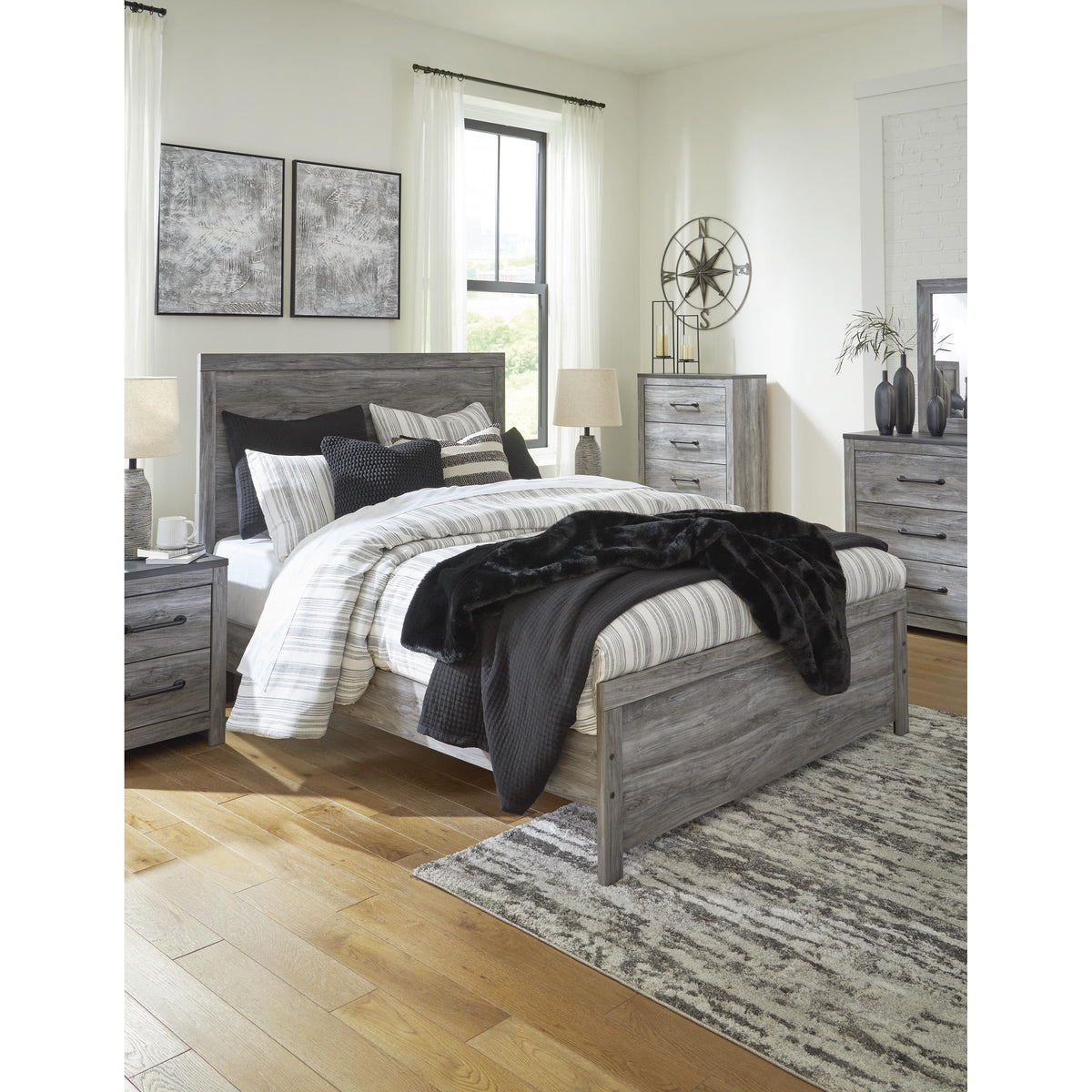 Signature Design by Ashley Bronyan B1290B2 Queen Panel Bed IMAGE 7