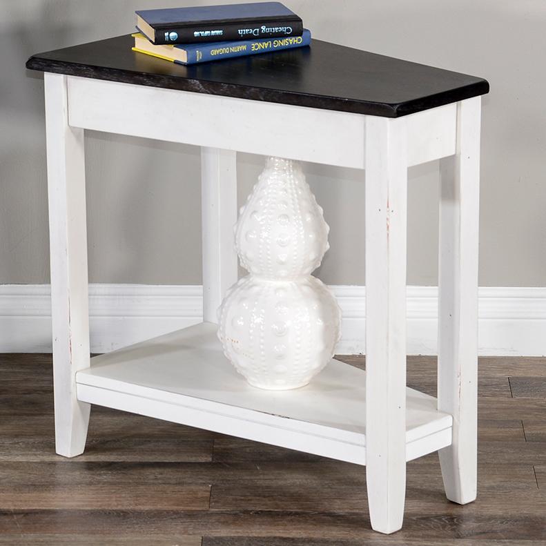 Sunny Designs Carriage House Chairside Table 2226EC IMAGE 1