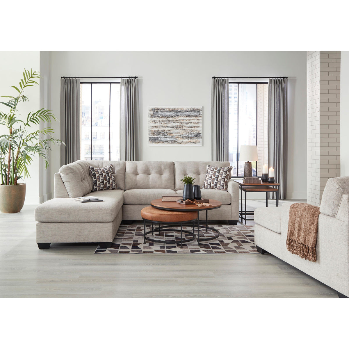 Signature Design by Ashley Mahoney 31004S1 2 pc Sectional with Chaise IMAGE 4