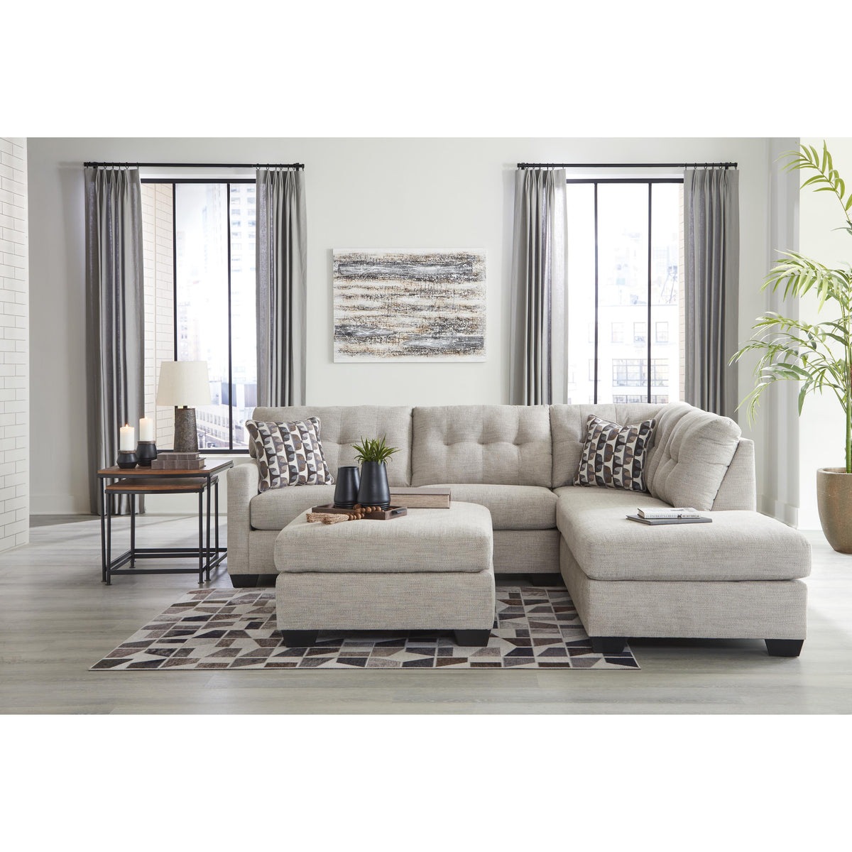 Signature Design by Ashley Mahoney 31004S2 2 pc Sectional with Chaise IMAGE 6
