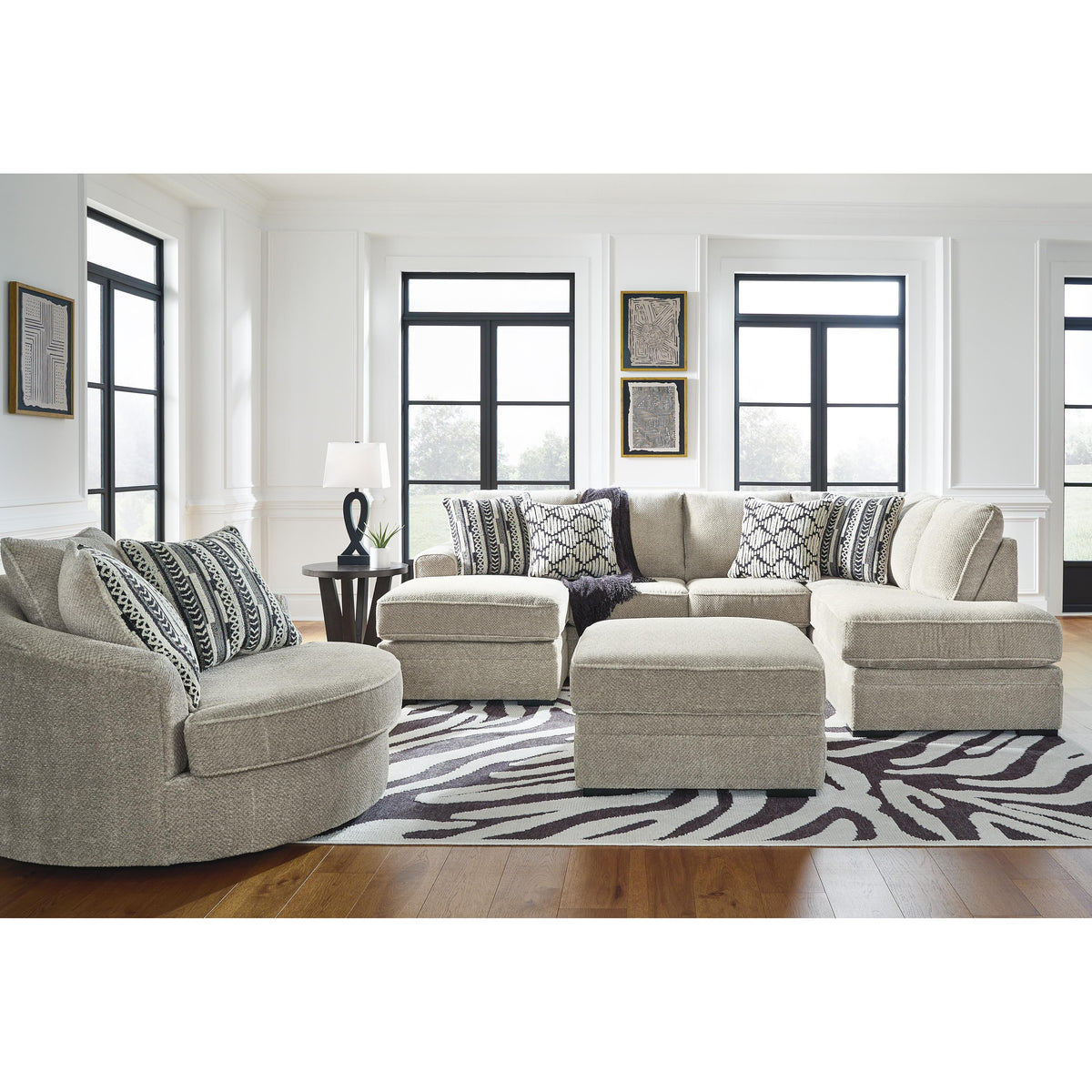 Benchcraft Calnita 2050221 Oversized Swivel Accent Chair IMAGE 10