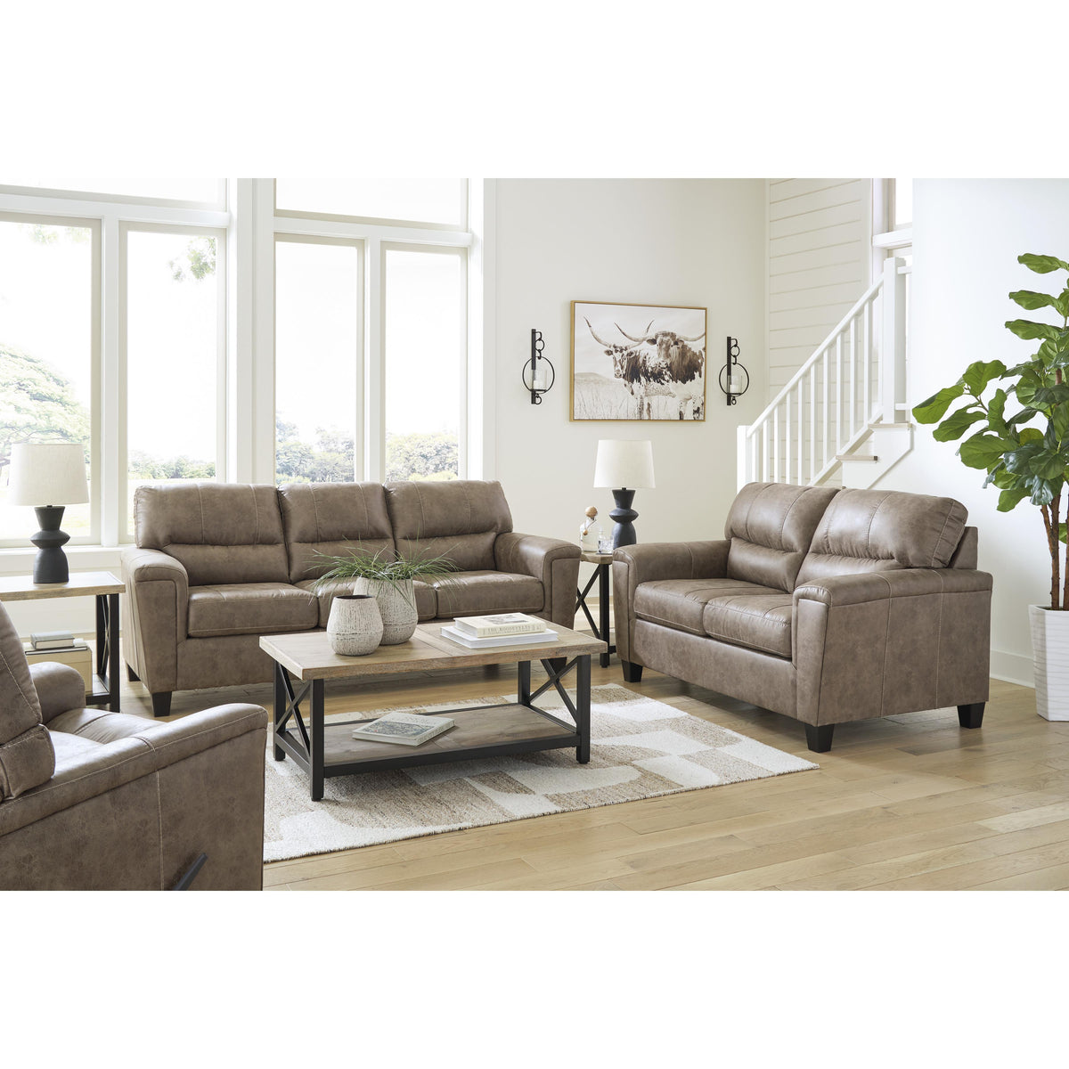 Signature Design by Ashley Navi 9400438 Sofa IMAGE 11