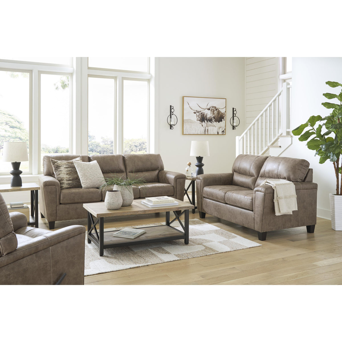 Signature Design by Ashley Navi 9400438 Sofa IMAGE 12