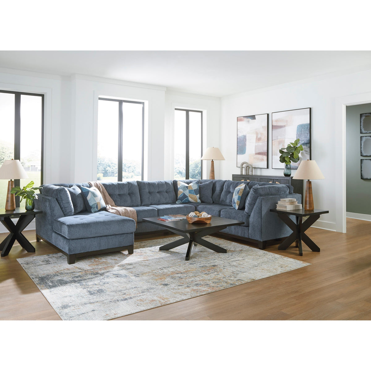 Benchcraft Maxon Place 33003S1 3 pc Sectional with Chaise IMAGE 4