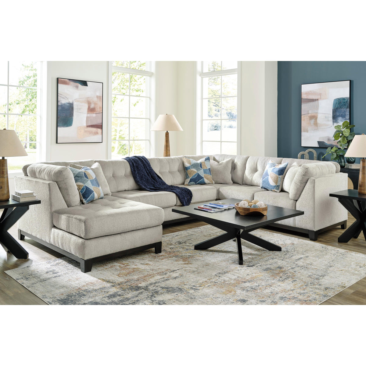 Benchcraft Maxon Place 33004S1 3 pc Sectional with Chaise IMAGE 4