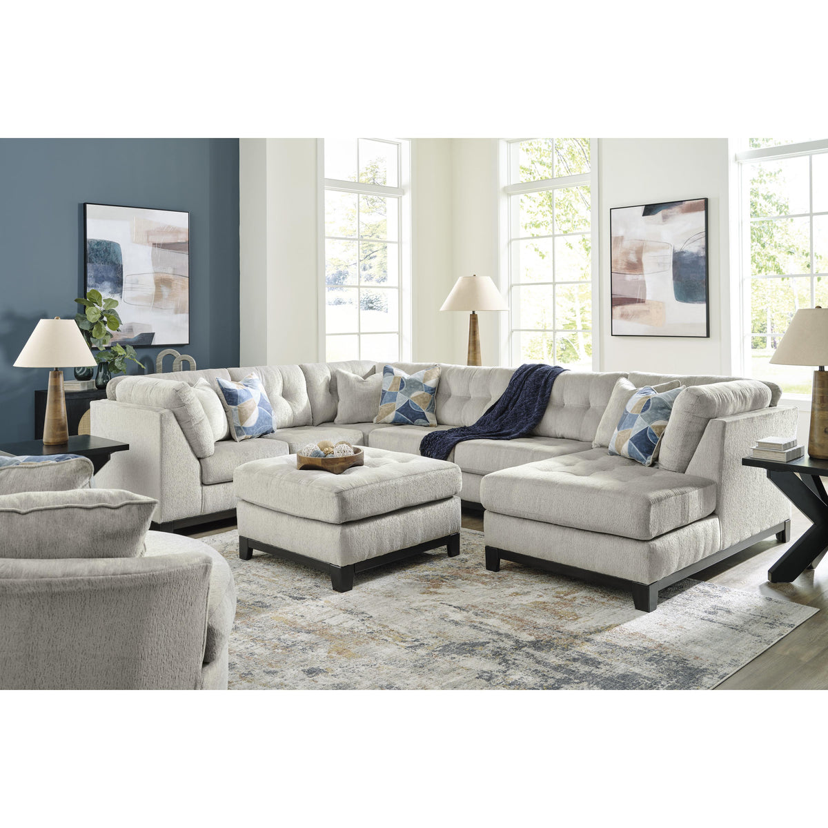 Benchcraft Maxon Place 33004S2 3 pc Sectional with Chaise IMAGE 7