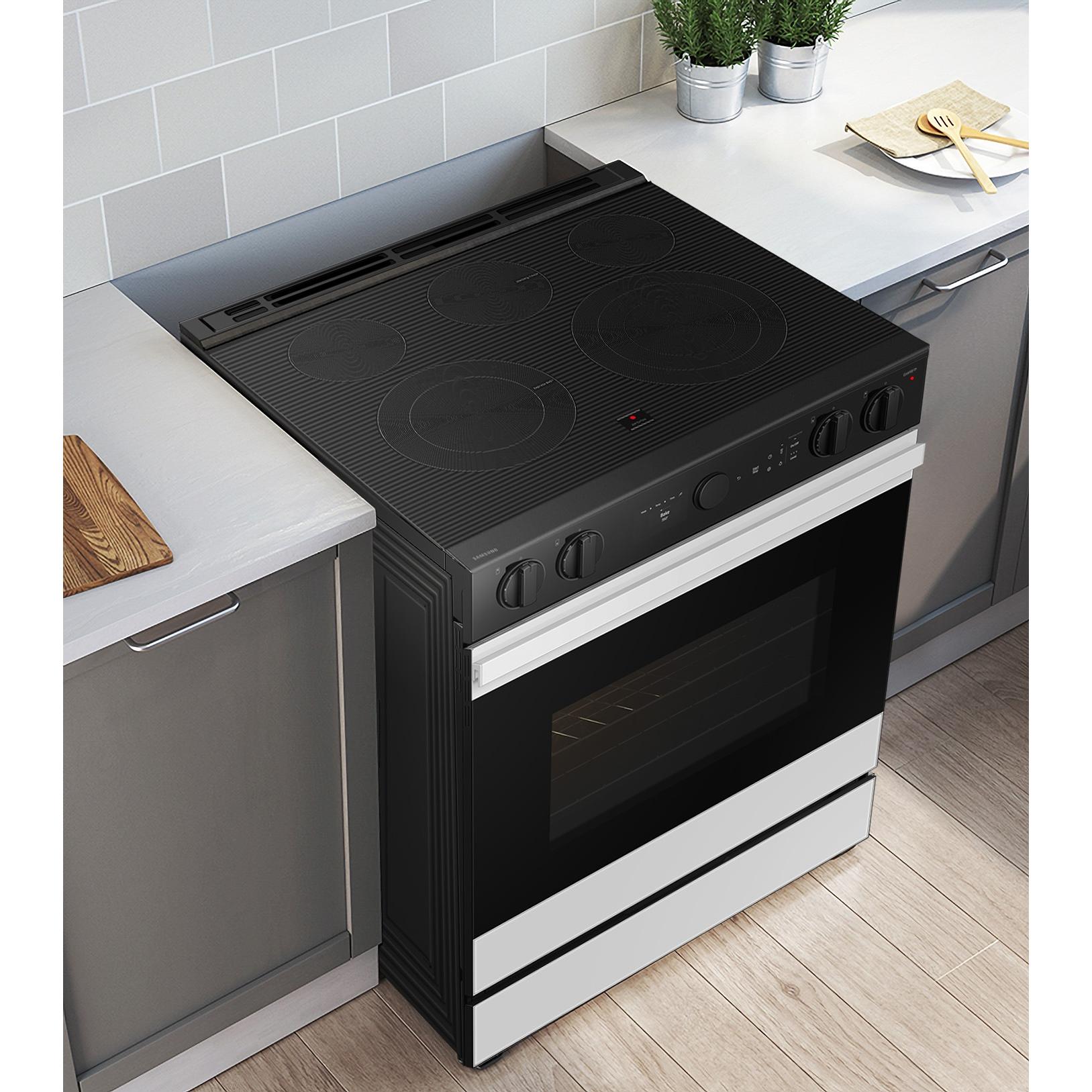 Samsung 6.3 cu. ft. Bespoke Smart Slide-In Electric Range NSE6DB850012/AC IMAGE 12