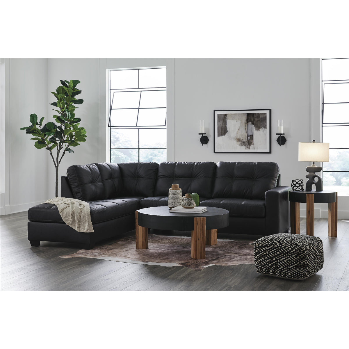 Benchcraft Barlin Mills 17004S1 2 pc Sectional with Chaise IMAGE 3