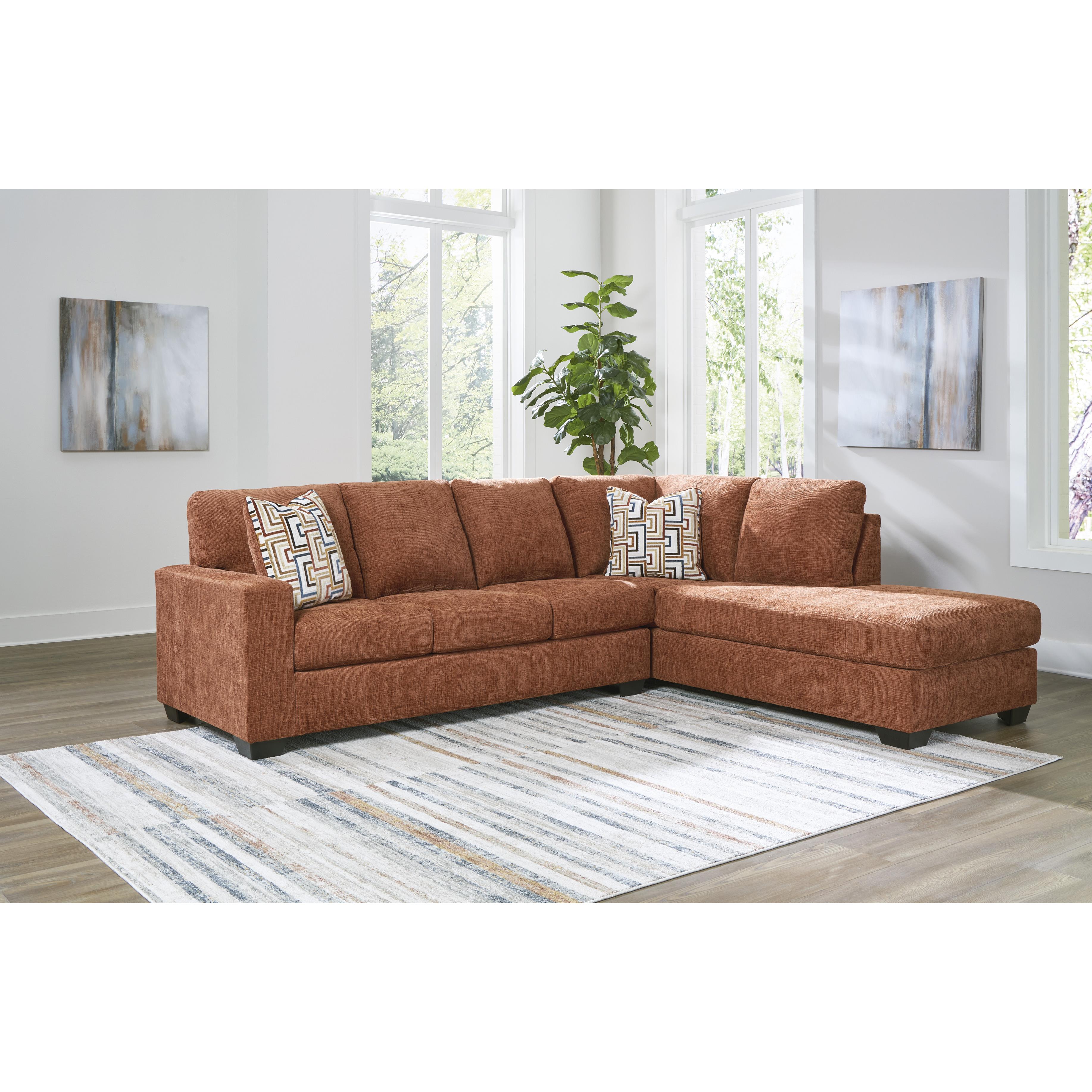 Signature Design by Ashley Aviemore 24304S2 2 pc Sectional with Chaise IMAGE 3