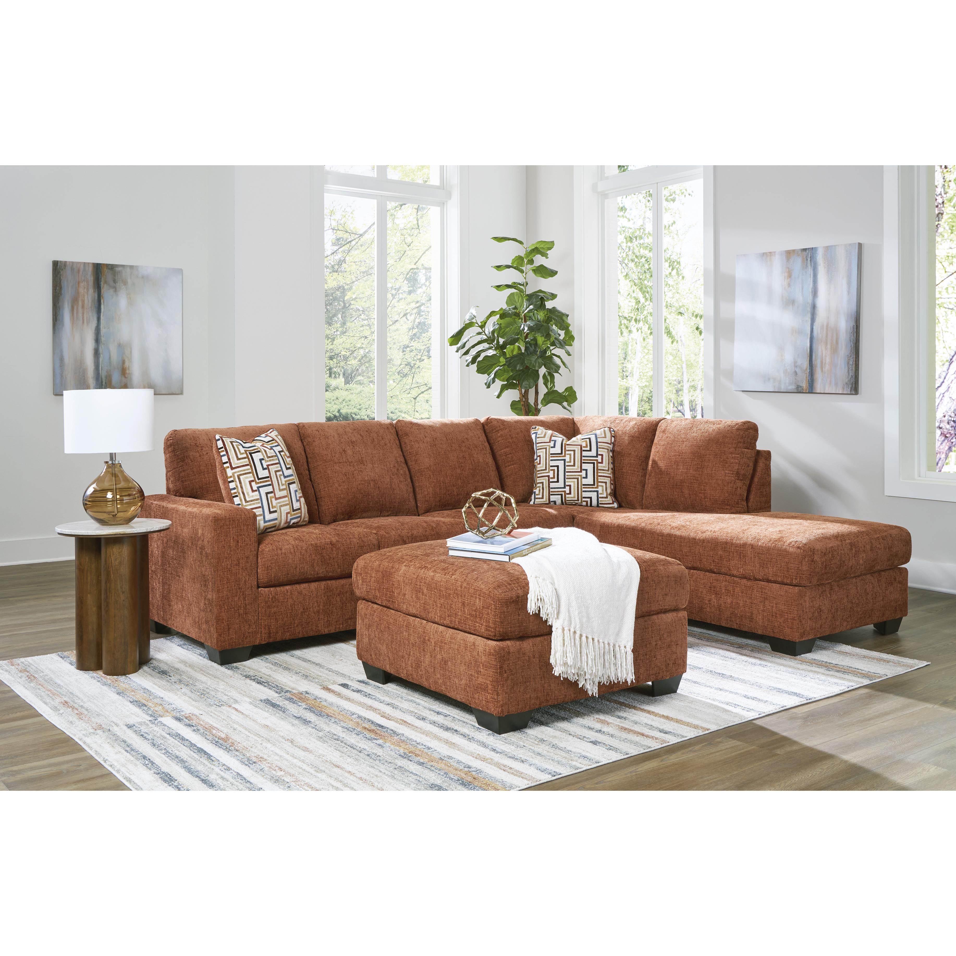 Signature Design by Ashley Aviemore 24304S2 2 pc Sectional with Chaise IMAGE 9