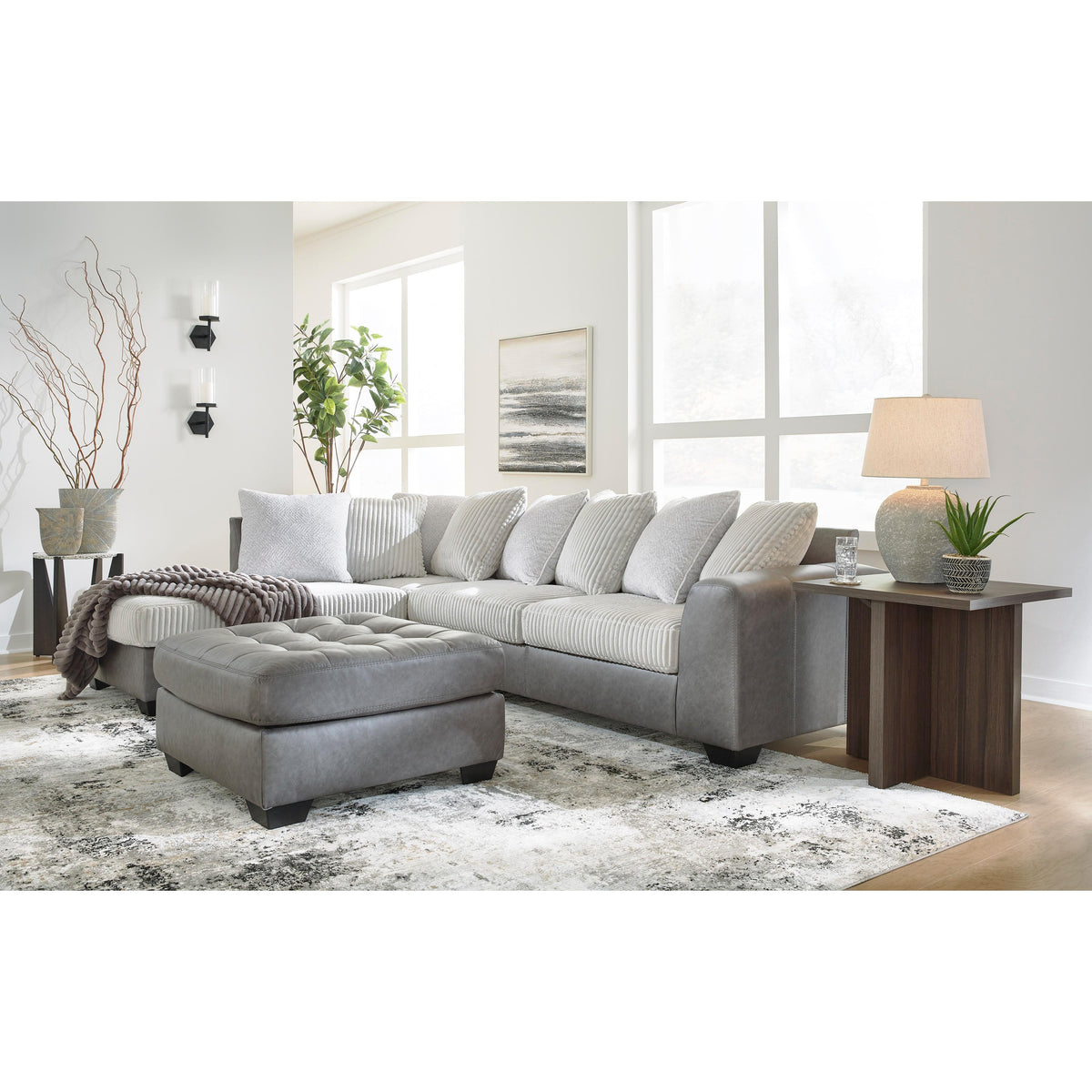 Benchcraft Clairette Court 31503S1 2 pc Sectional with Chaise IMAGE 4