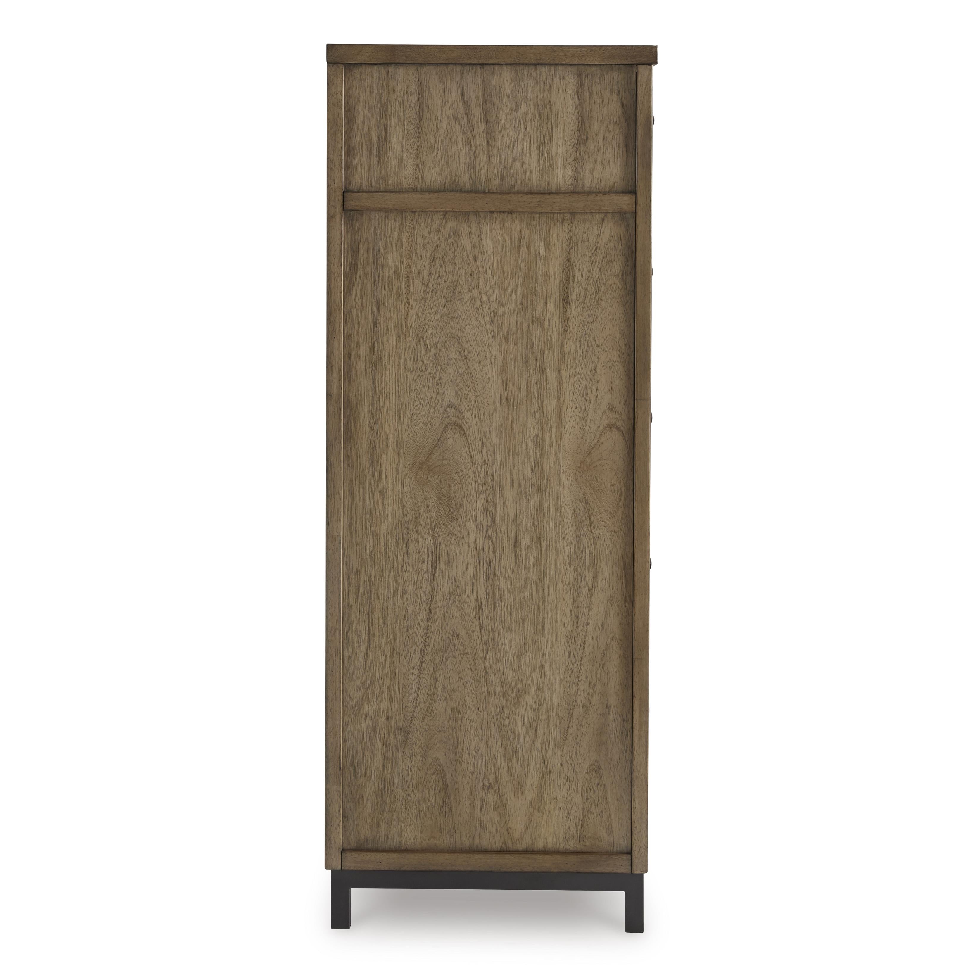 Benchcraft Tomtyn B622-46 Five Drawer Chest IMAGE 4
