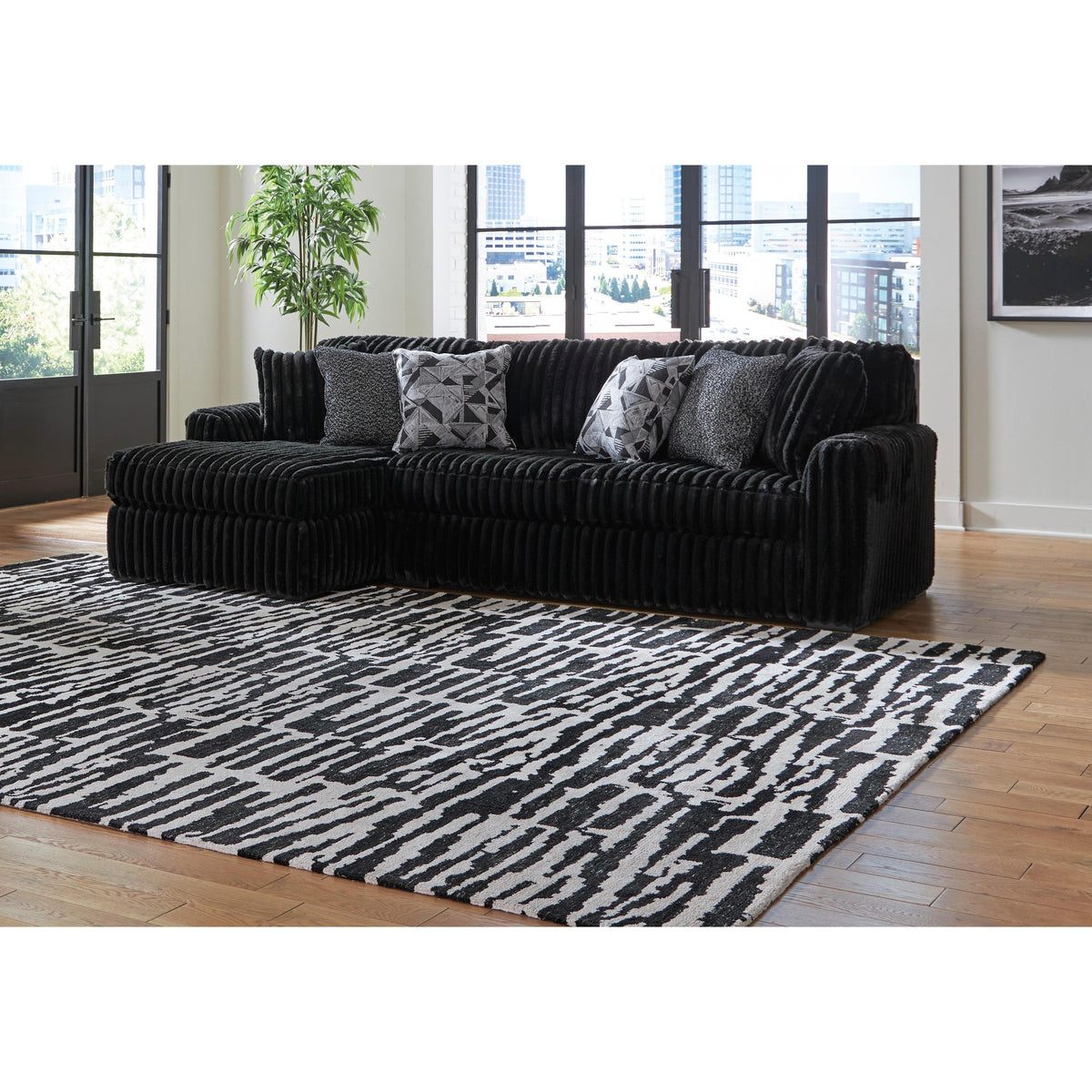 Signature Design by Ashley Midnight-Madness 98103S1 2 pc Sectional Sofa with Chaise IMAGE 3
