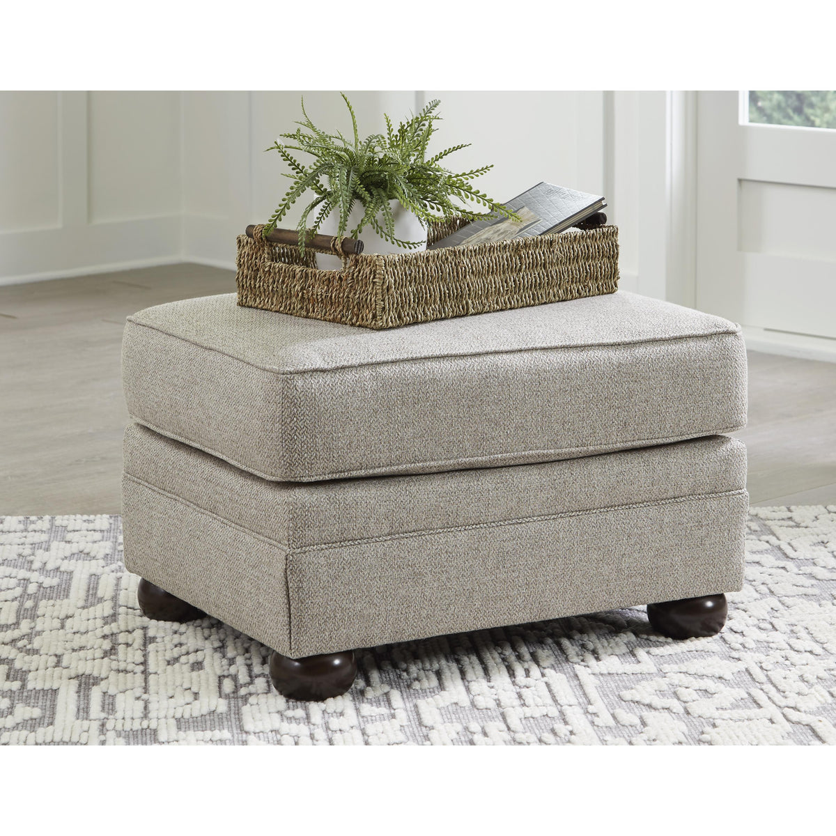 Signature Design by Ashley Gaelon 37307U2 Chair and Ottoman IMAGE 4