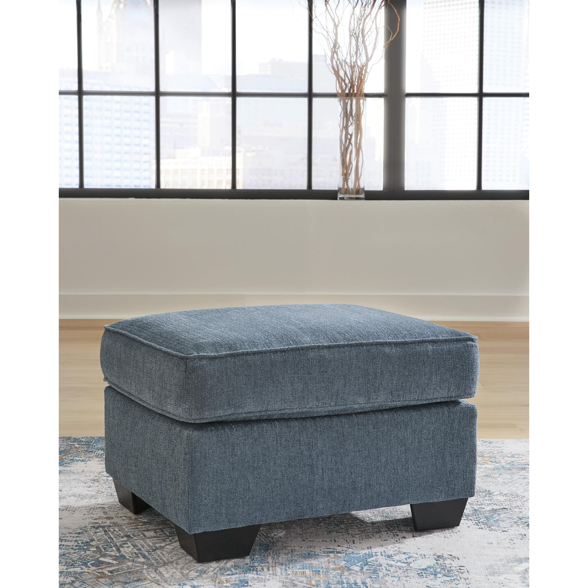 Signature Design by Ashley Cashton 40605U2 Chair and Ottoman IMAGE 3