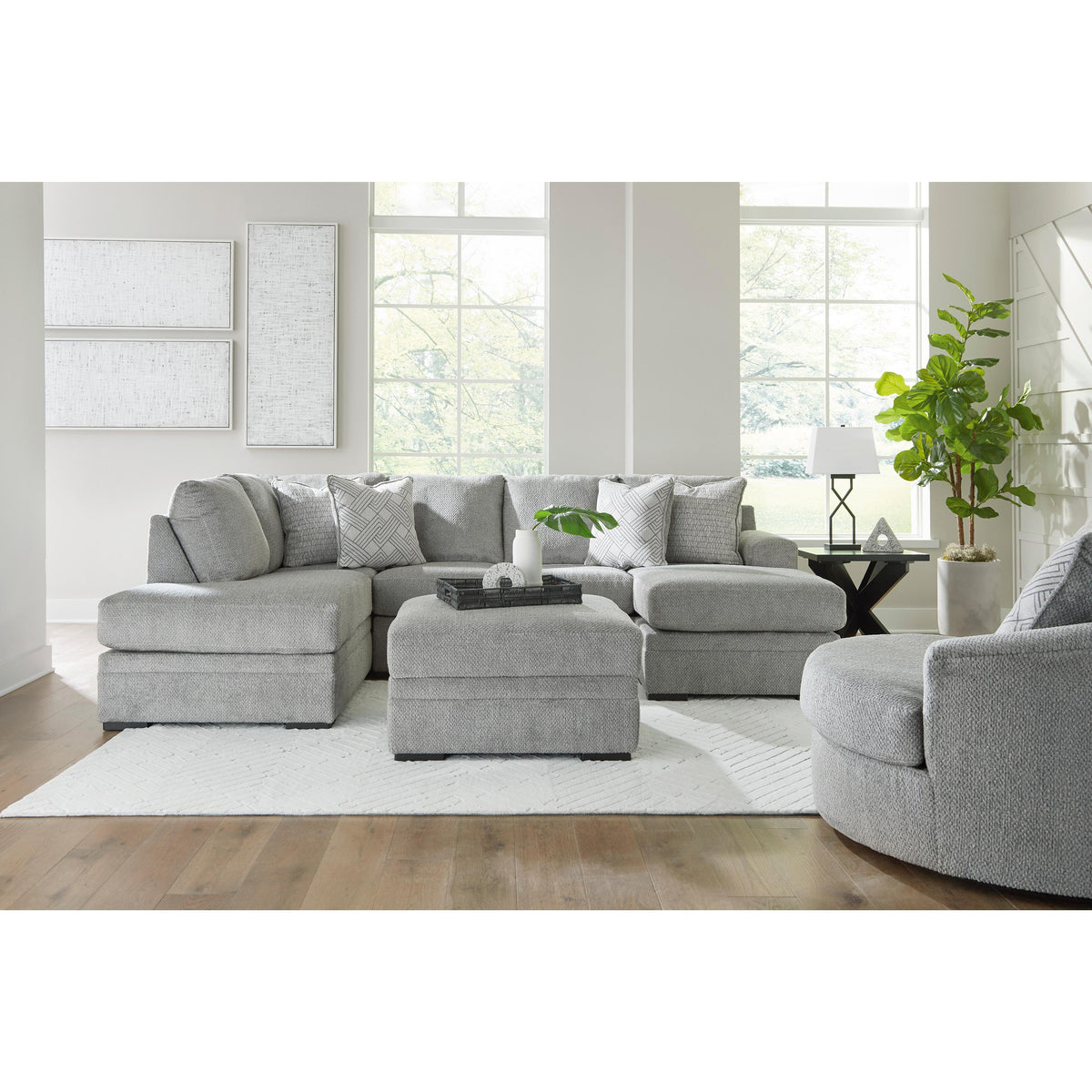 Signature Design by Ashley Casselbury 52906U1 Oversized Swivel Chair and Ottoman IMAGE 4