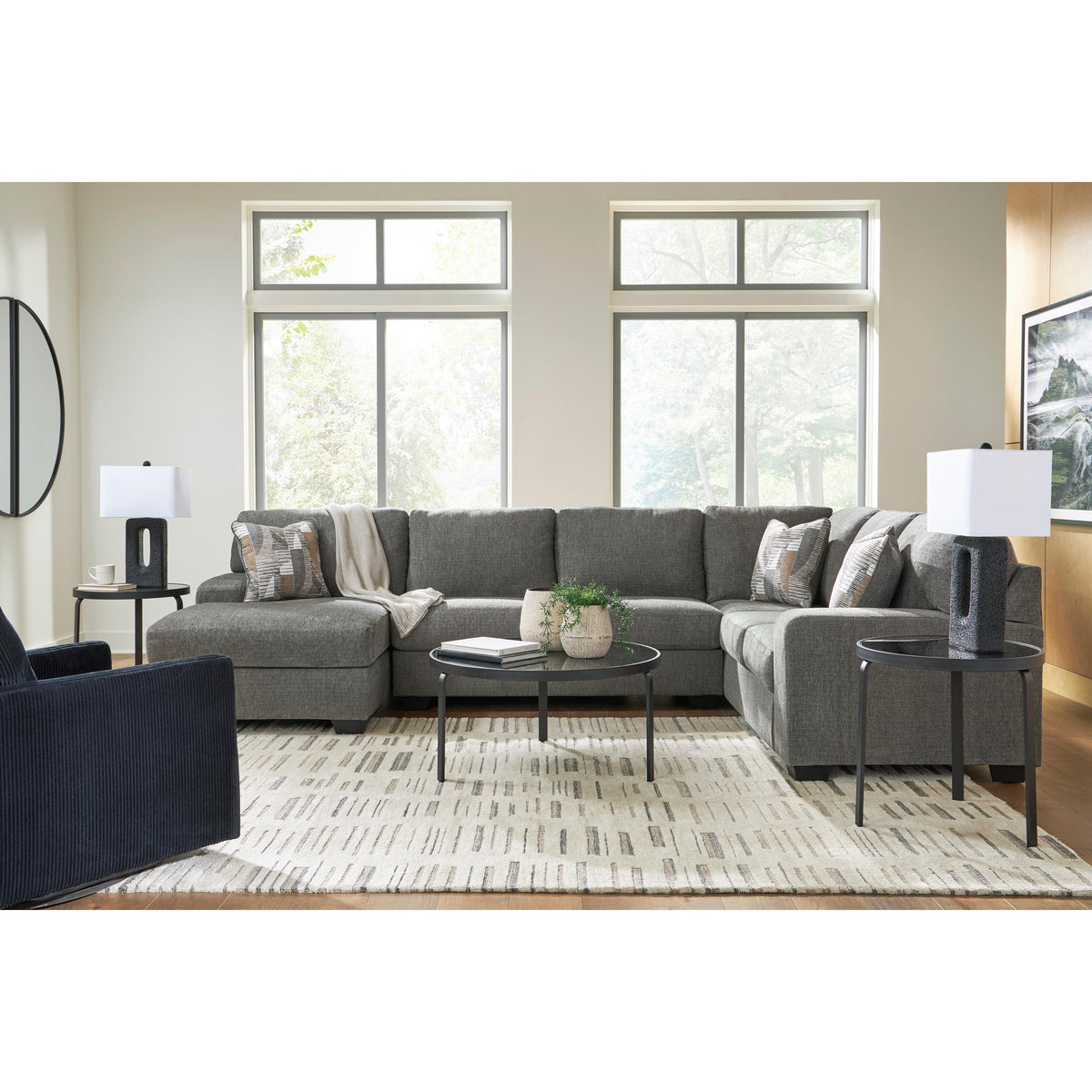 Signature Design by Ashley Clarington PC48405S1 3 pc Sectional with Chaise IMAGE 4