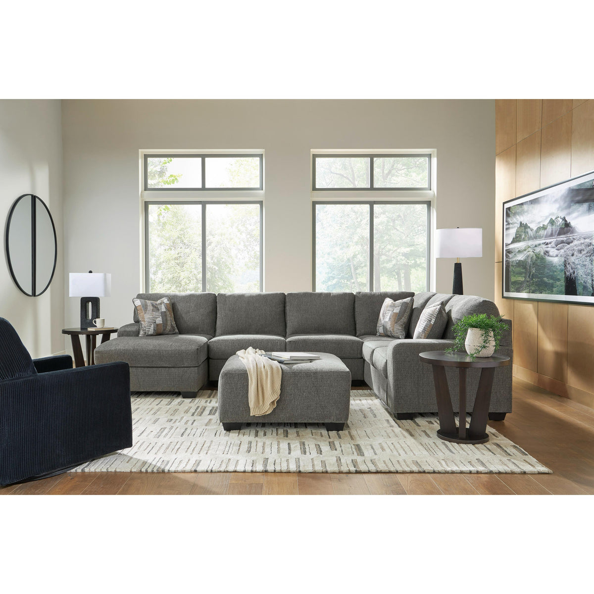 Signature Design by Ashley Clarington PC48405S1 3 pc Sectional with Chaise IMAGE 7