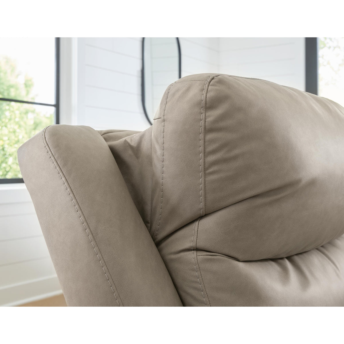 Signature Design by Ashley Narwhal Place PC99201S14 5 pc Power Reclining Sectional IMAGE 3