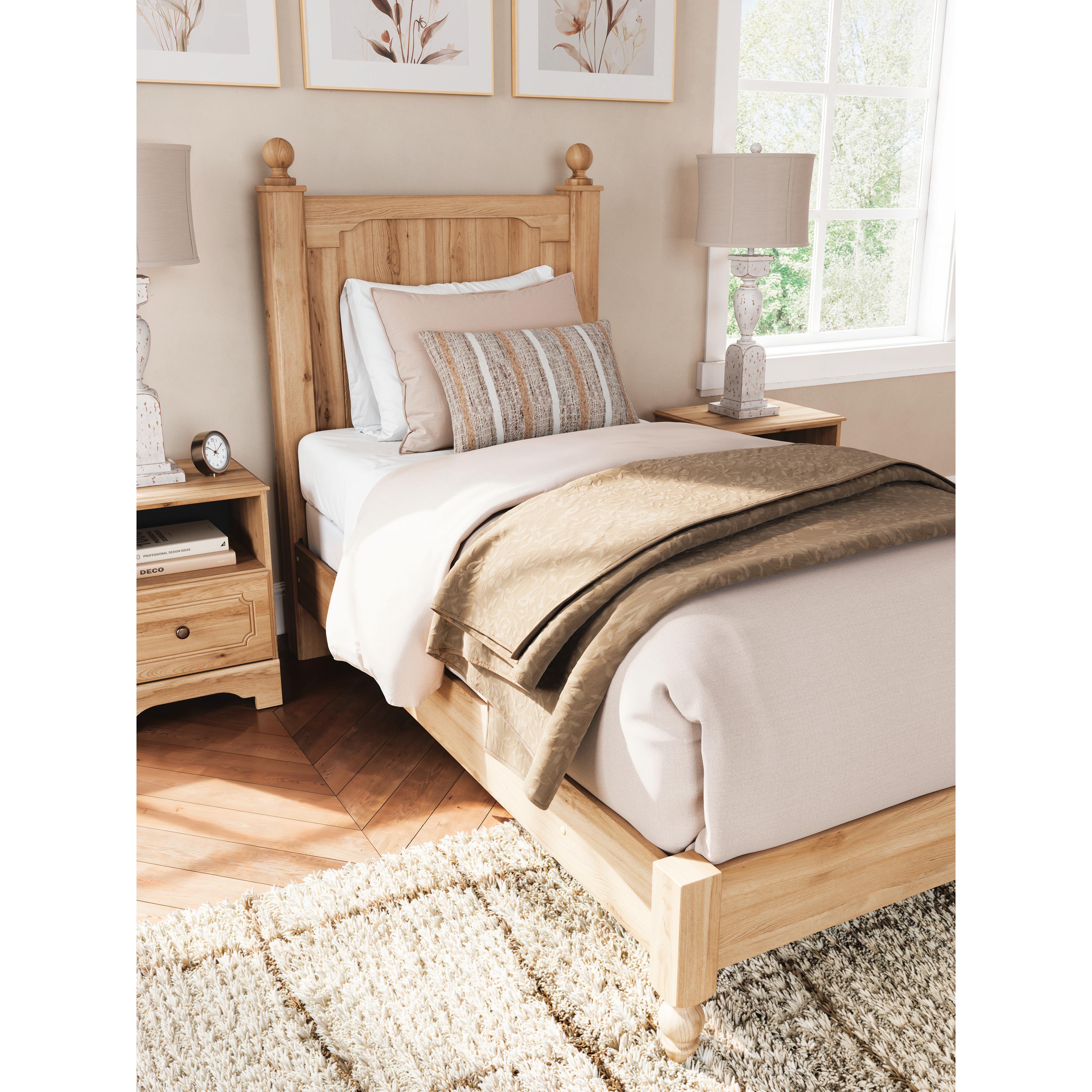 Signature Design by Ashley Aleaport PCB1075-91 One Drawer Night Stand IMAGE 8
