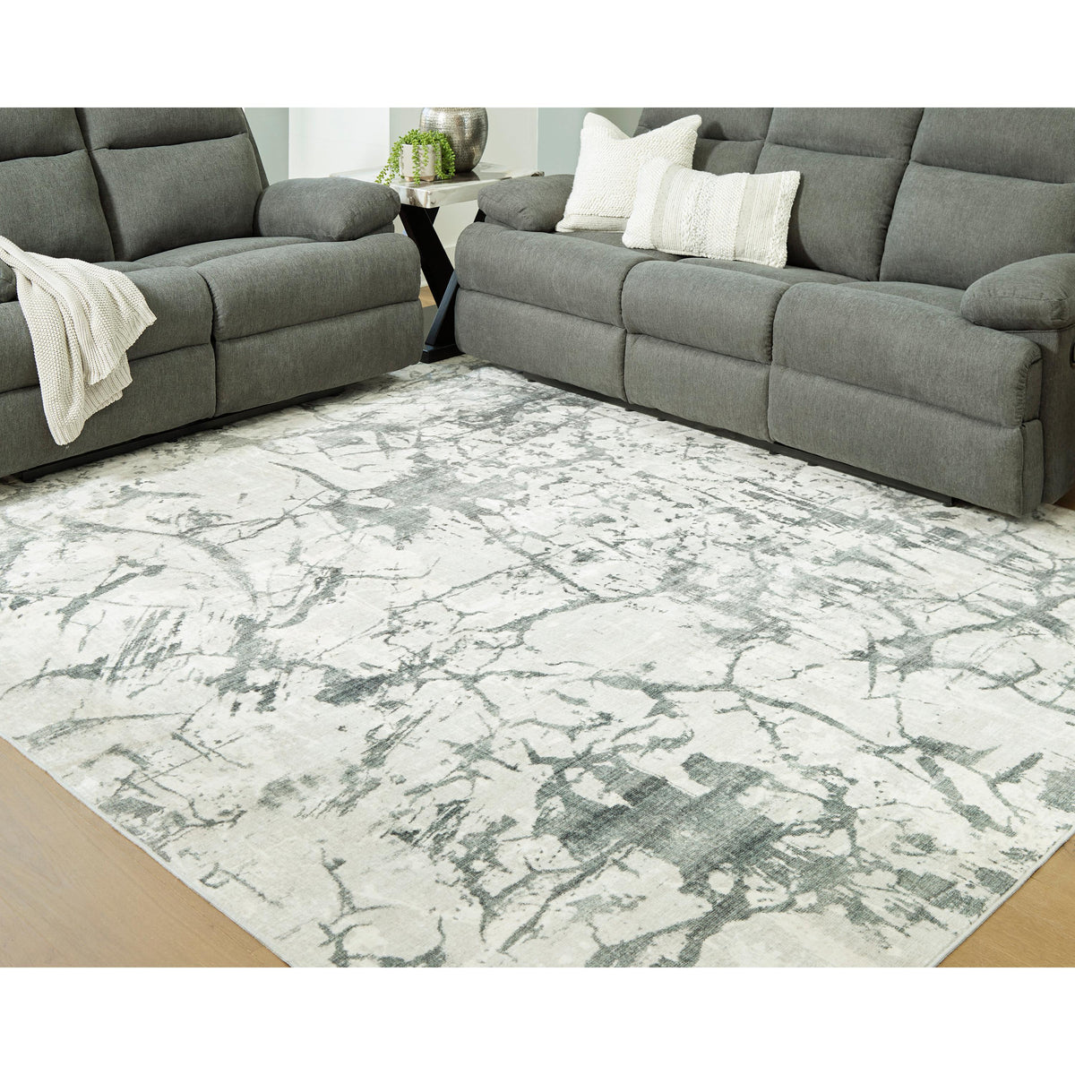 Signature Design by Ashley Tobinbury R407421 Washable Large Rug IMAGE 2