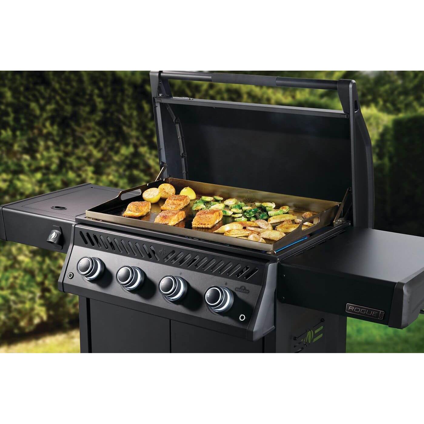 Napoleon Rogue® PRO Phantom 30-inch Griddle - Liquid Propane RP30FTNK-PHM IMAGE 3