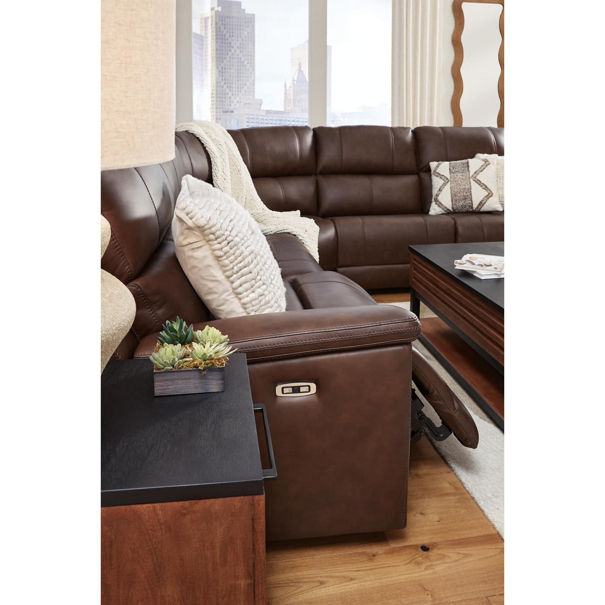 Signature Design by Ashley Bleckley PCU12001S4 5 pc Power Reclining Sectional IMAGE 4