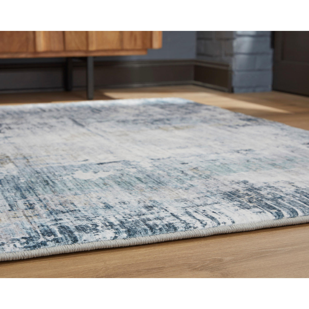 Signature Design by Ashley Arlenmont R407482 Memory Foam Medium Rug IMAGE 3