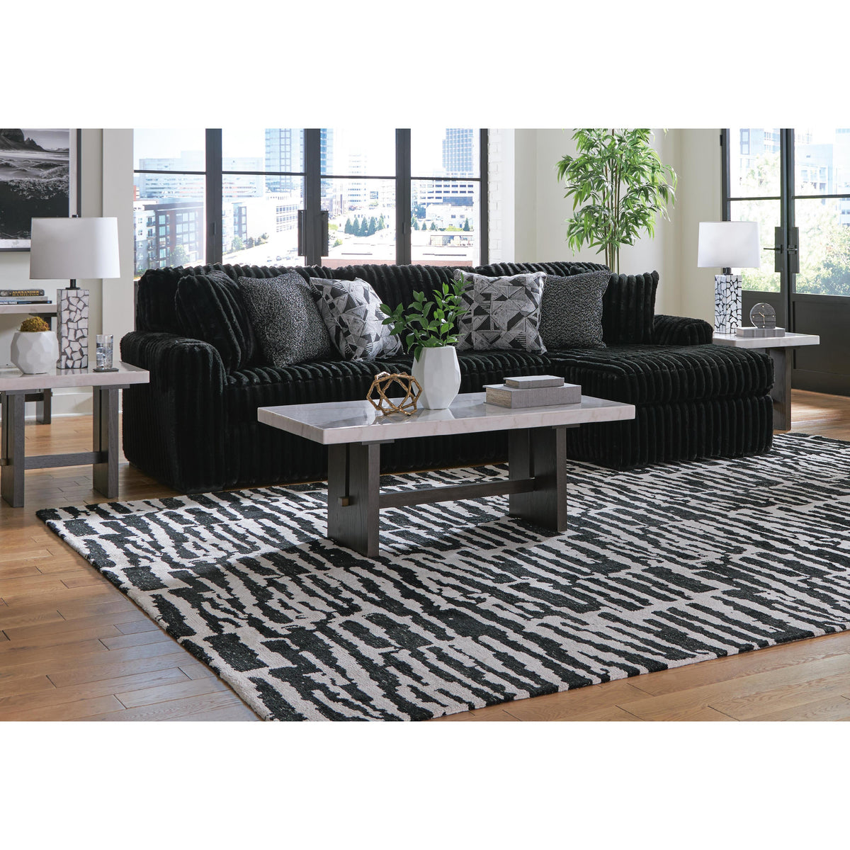 Signature Design by Ashley Midnight-Madness 98103S16 3 pc Sectional with Chaise IMAGE 2