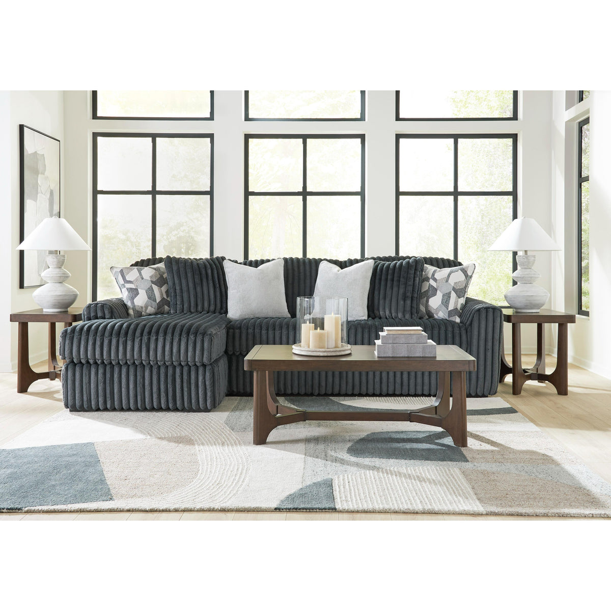 Signature Design by Ashley Midnight-Madness 98105S4 2 pc Sectional Sofa Chaise IMAGE 3