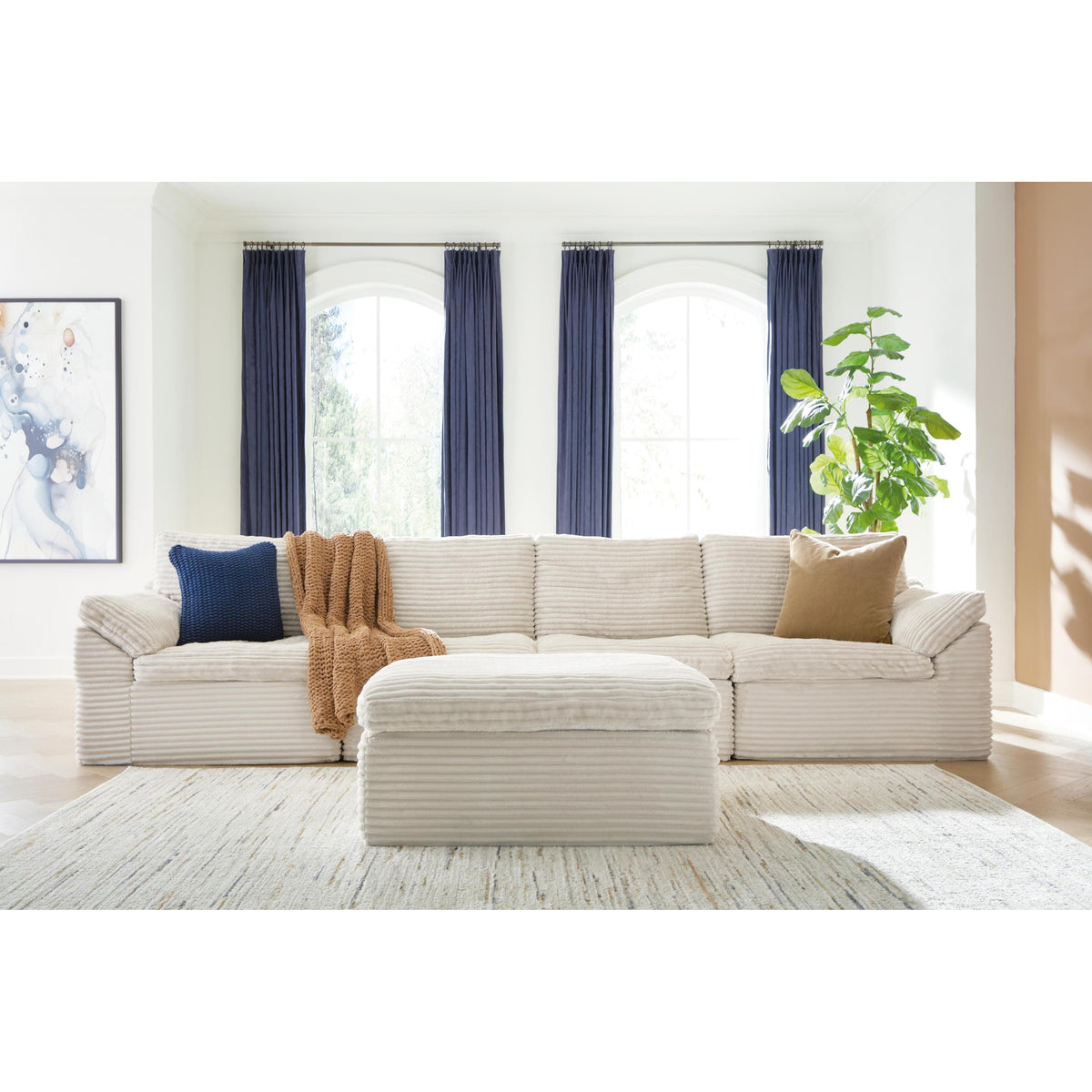 Signature Design by Ashley Fannin PC84304S1 4 pc Sectional with Ottoman IMAGE 3