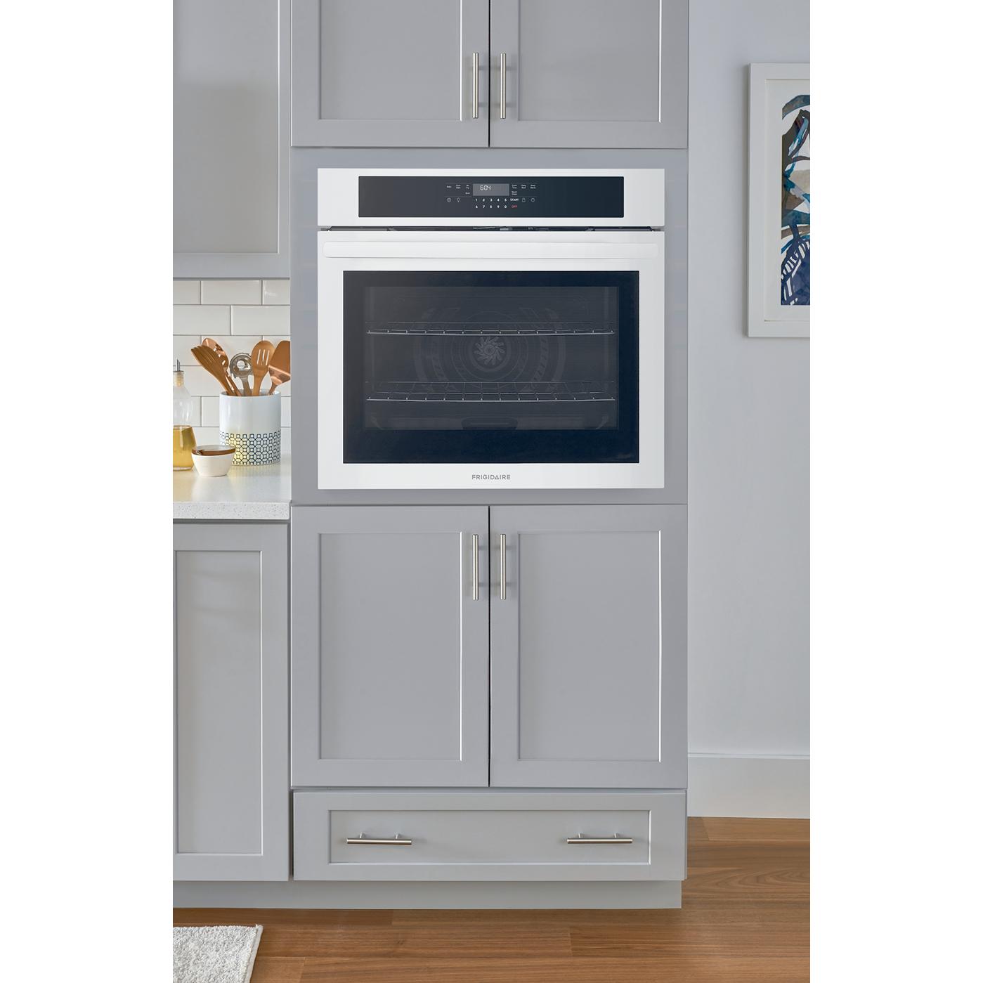 Frigidaire 30-inch, 5.3 cu. ft. Built-in Single Wall Oven with Air Fry FCWS3030AW IMAGE 6