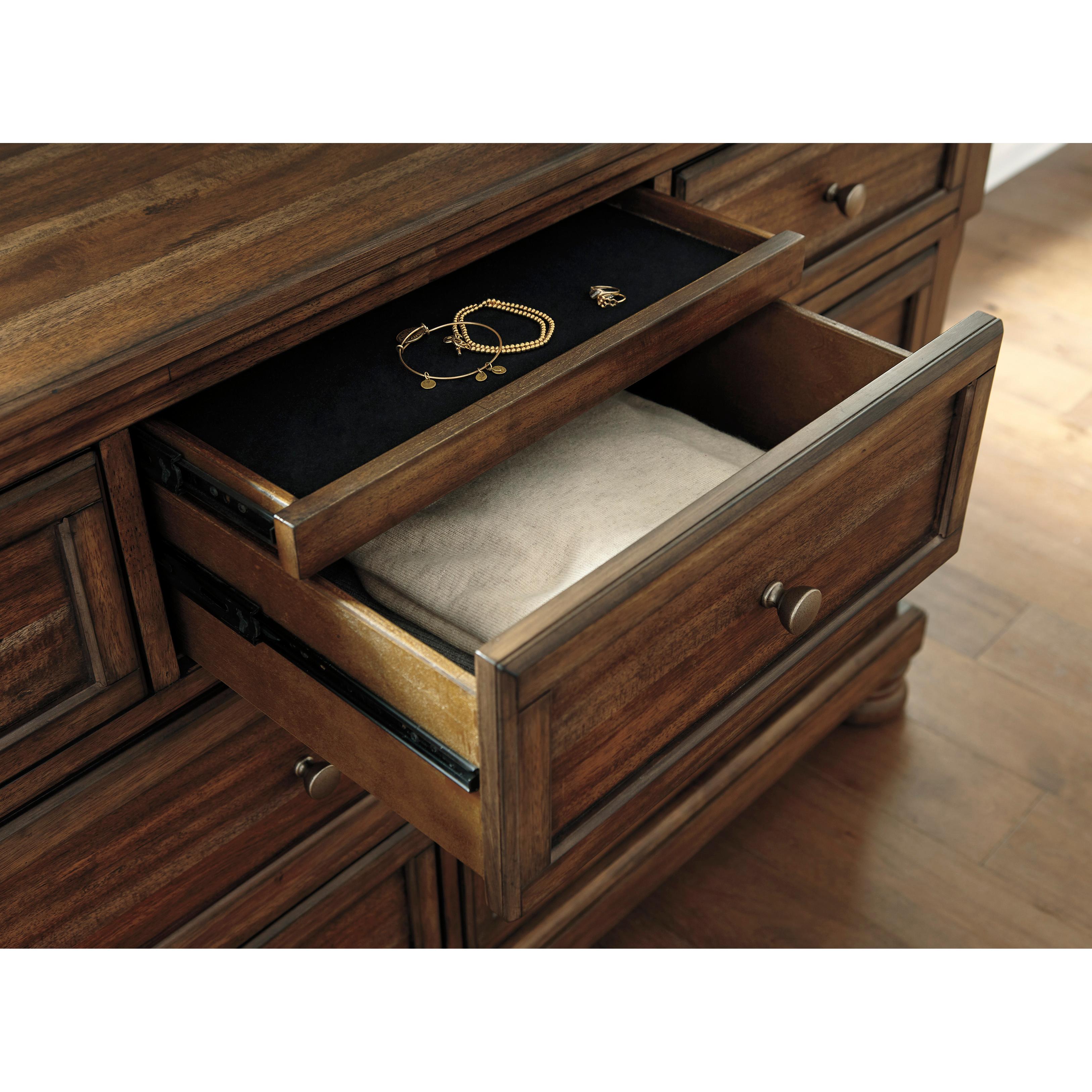  Signature Design by Ashley Flynnter 7-Drawer Dresser with Mirror B719-31/B719-36 IMAGE 2