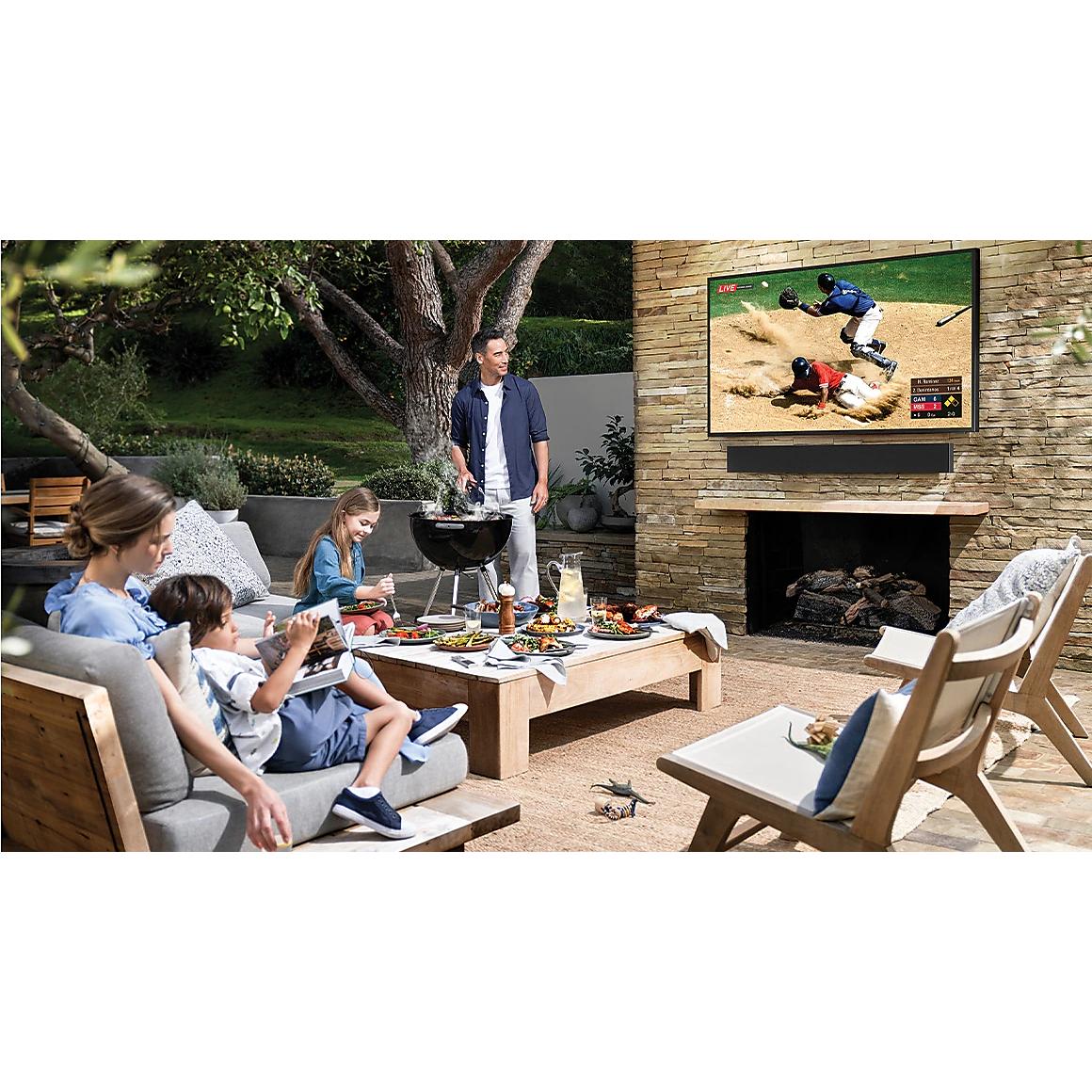  Samsung 75-inch QLED Smart Outdoor TV QN75LST9TAFXZC IMAGE 13