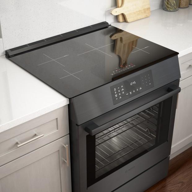  Bosch 30-inch Slide-in Induction Range with Genuine European Convection HII8047C IMAGE 13