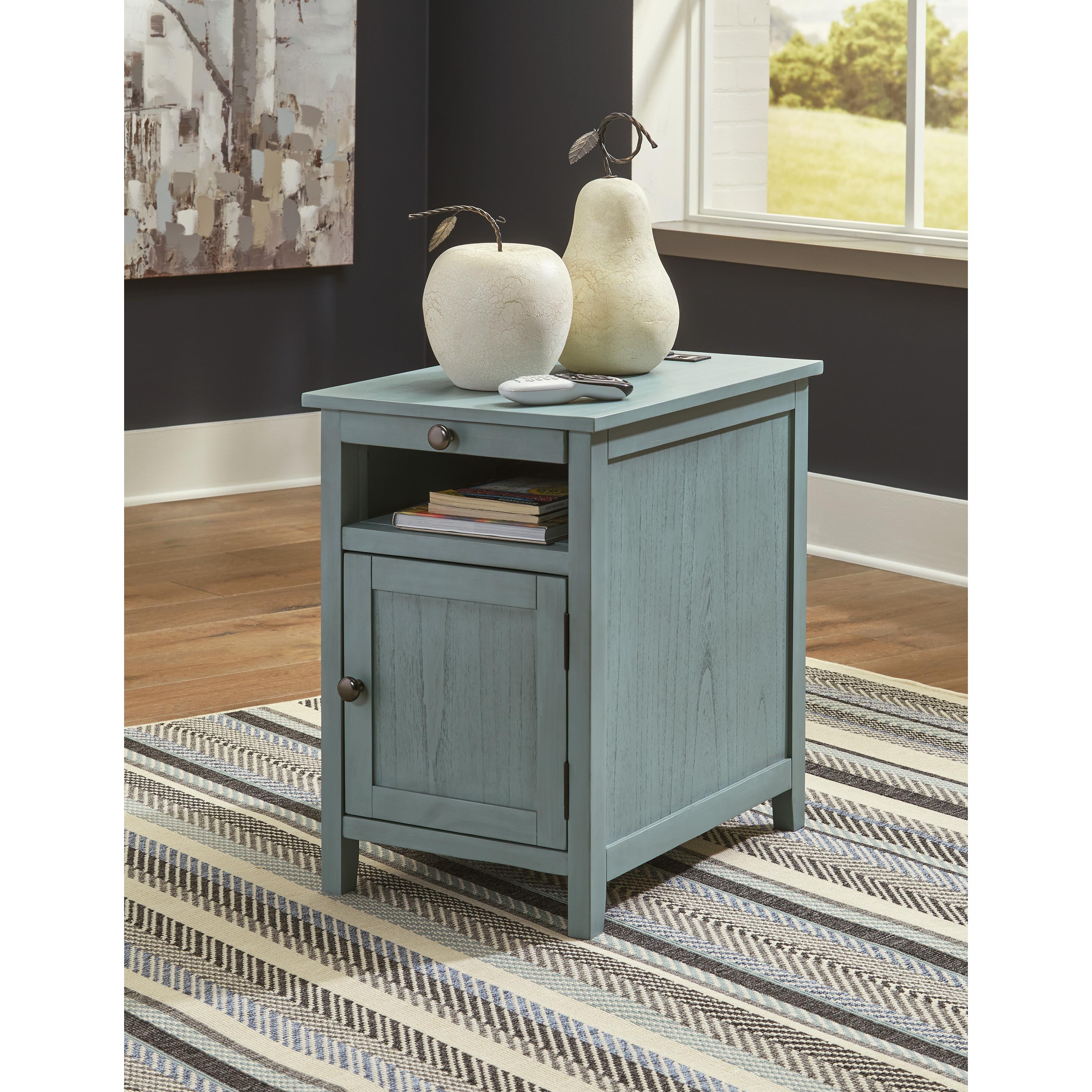  Signature Design by Ashley Treytown T300-717 Chair Side End Table IMAGE 6