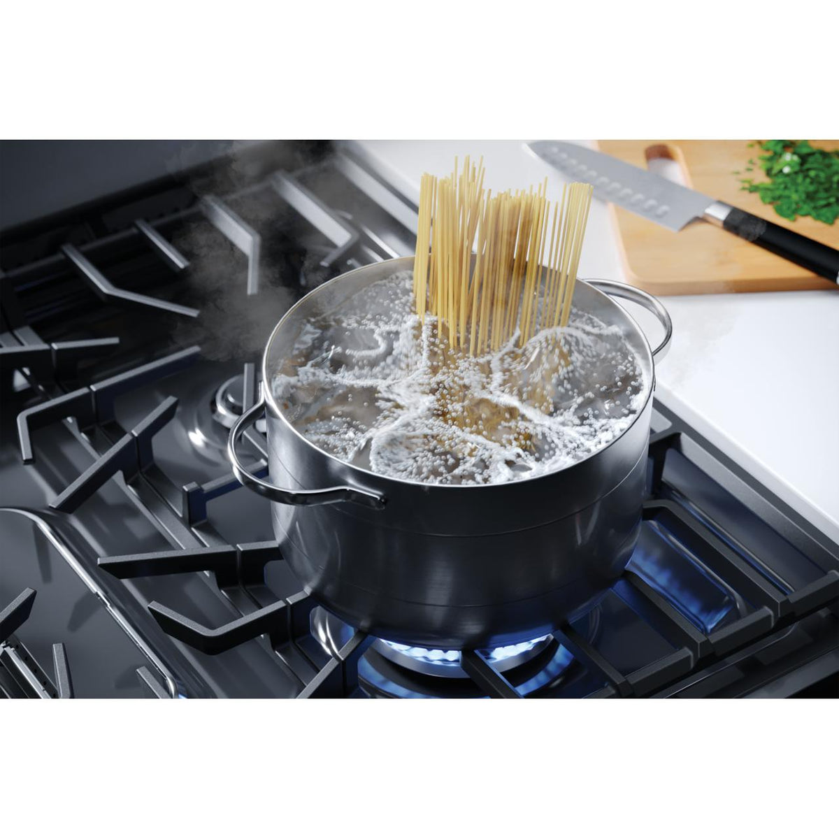  Frigidaire 30-inch Freestanding Gas Range FCFG3083AS IMAGE 7