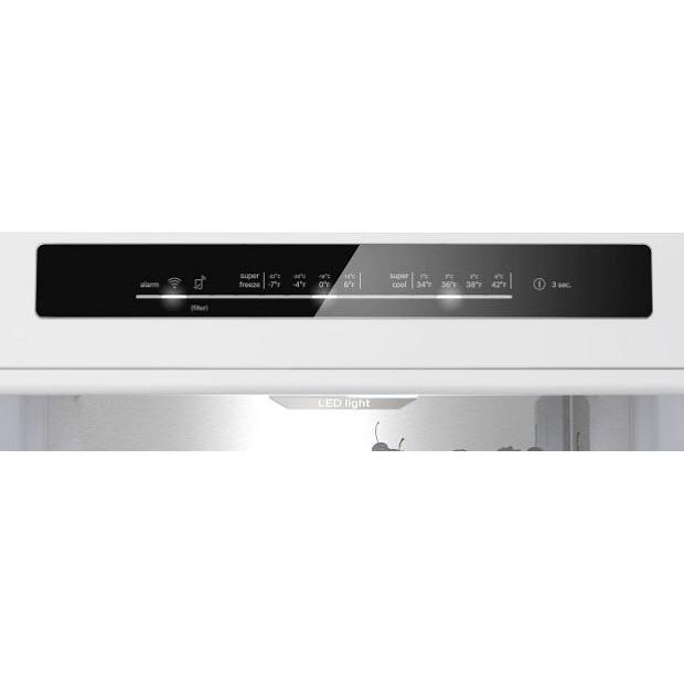  Bosch 24-inch, 14.09 cu. ft. Freestanding Bottom Freezer Refrigerator B24CB80ESW IMAGE 4
