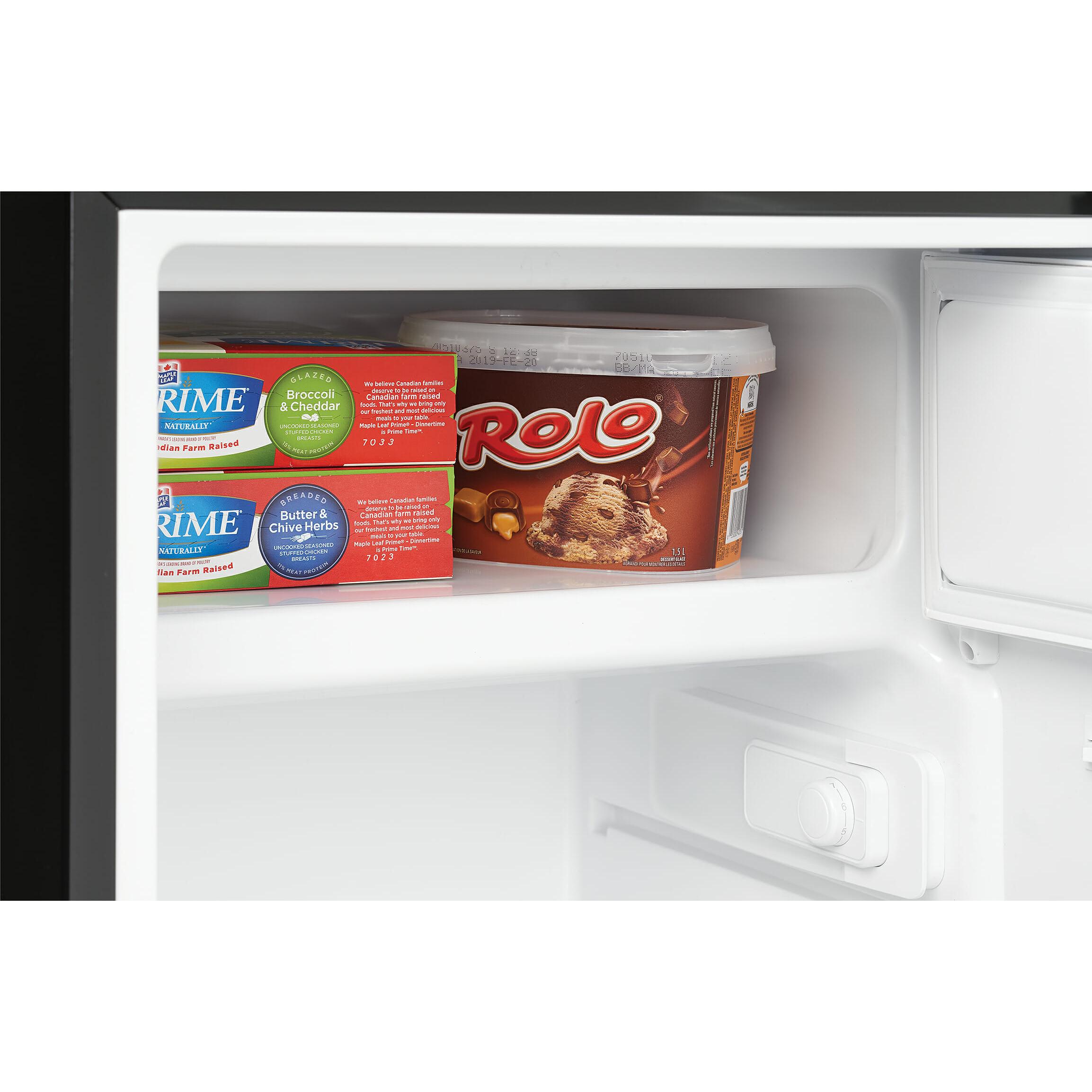 Danby 21-inch, 4.5 cu.ft. Freestanding Compact Refrigerator DCR045B1BSLDB IMAGE 11