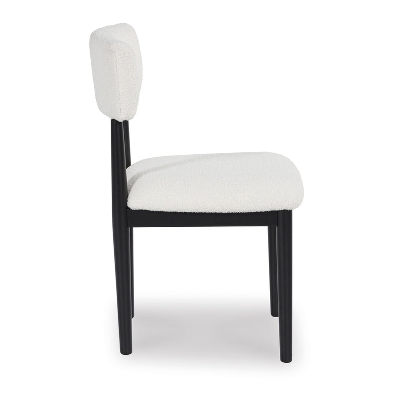 Signature Design by Ashley Xandrum Dining Chair D429-02 IMAGE 3