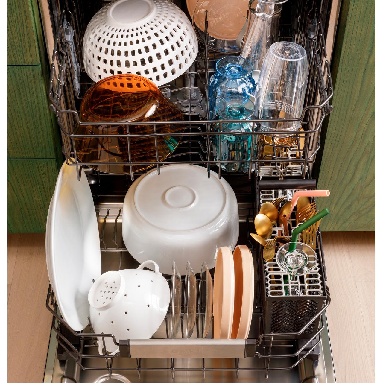  Café 24-inch Built-in Dishwasher with WiFi CDT858P3VD1 IMAGE 10