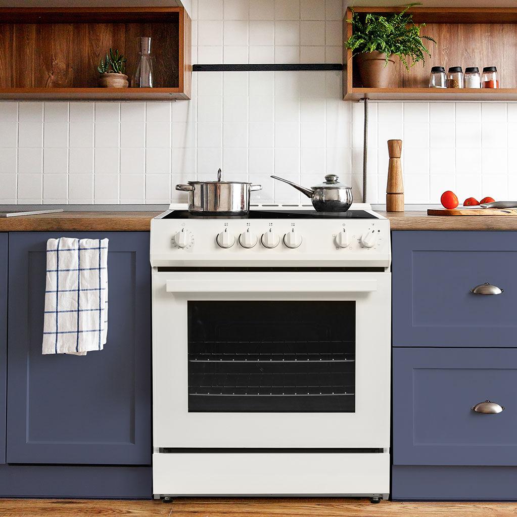 Danby 30-inch Slide-in Electric Range DRRM300WC IMAGE 9