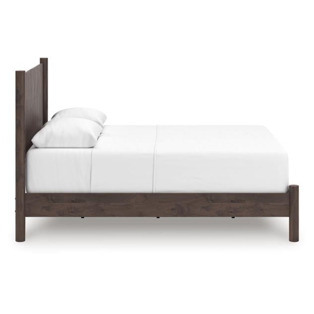 Signature Design by Ashley Pamytta PCB2614B18 Queen Panel Bed IMAGE 4