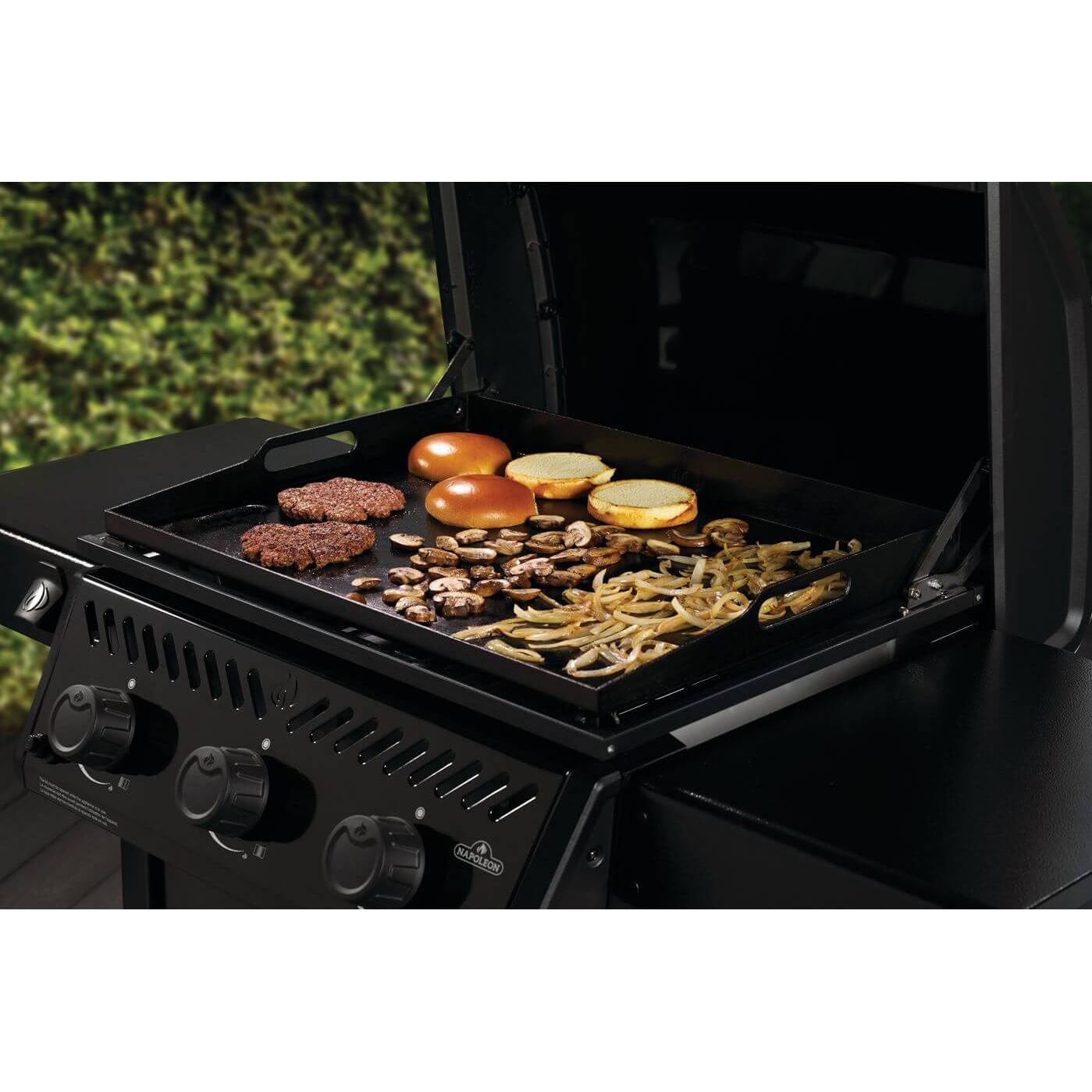  Napoleon Freestyle™ 24-inch Pre-seasoned Non-Stick Griddle - Natural Gas F24DFTNK IMAGE 10