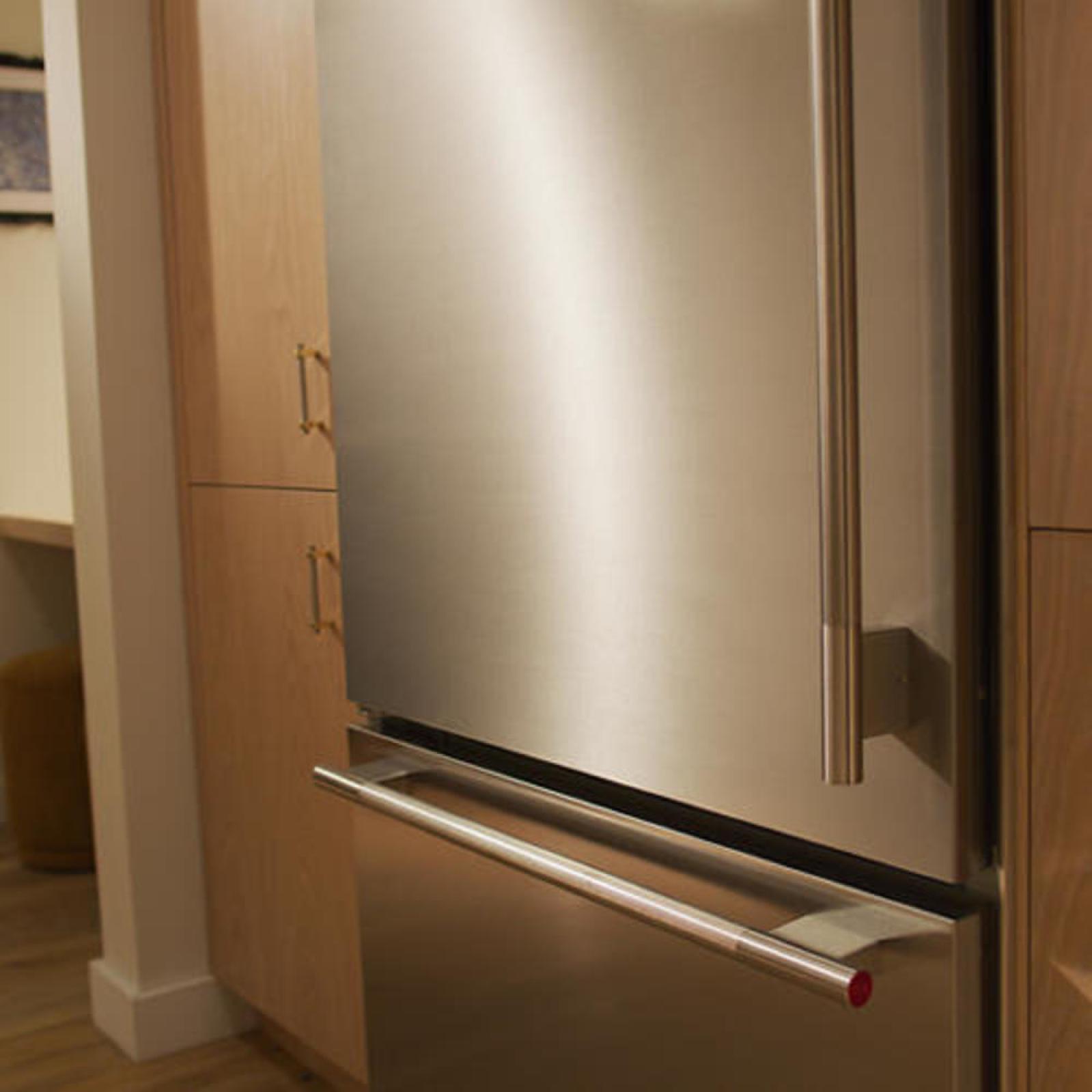  KitchenAid 36-inch, 20.8 cu. ft. Built-in Bottom Freezer Refrigerator KBBL336SPS IMAGE 9