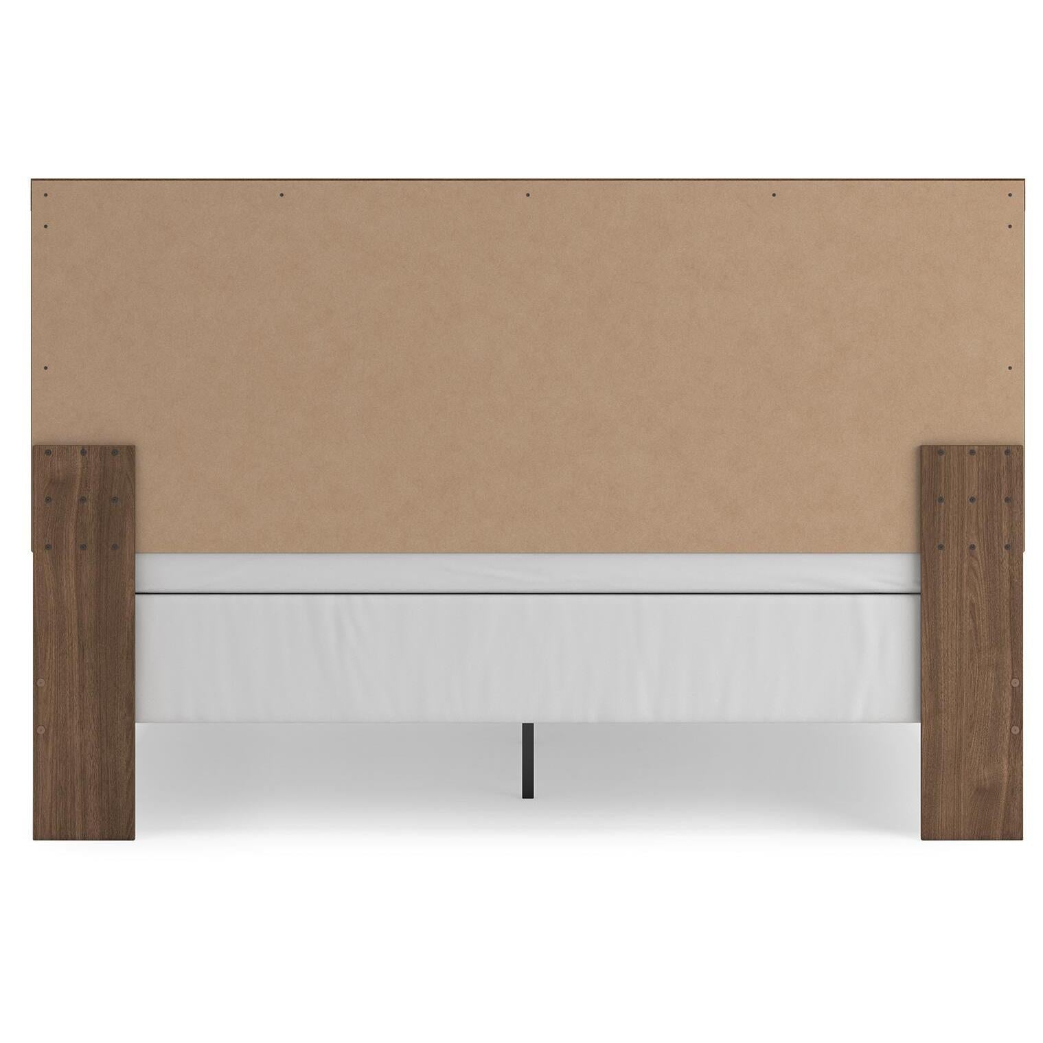  Signature Design by Ashley Broachmyn King Panel Bed PCB1116-72/PCB1116-97 IMAGE 2
