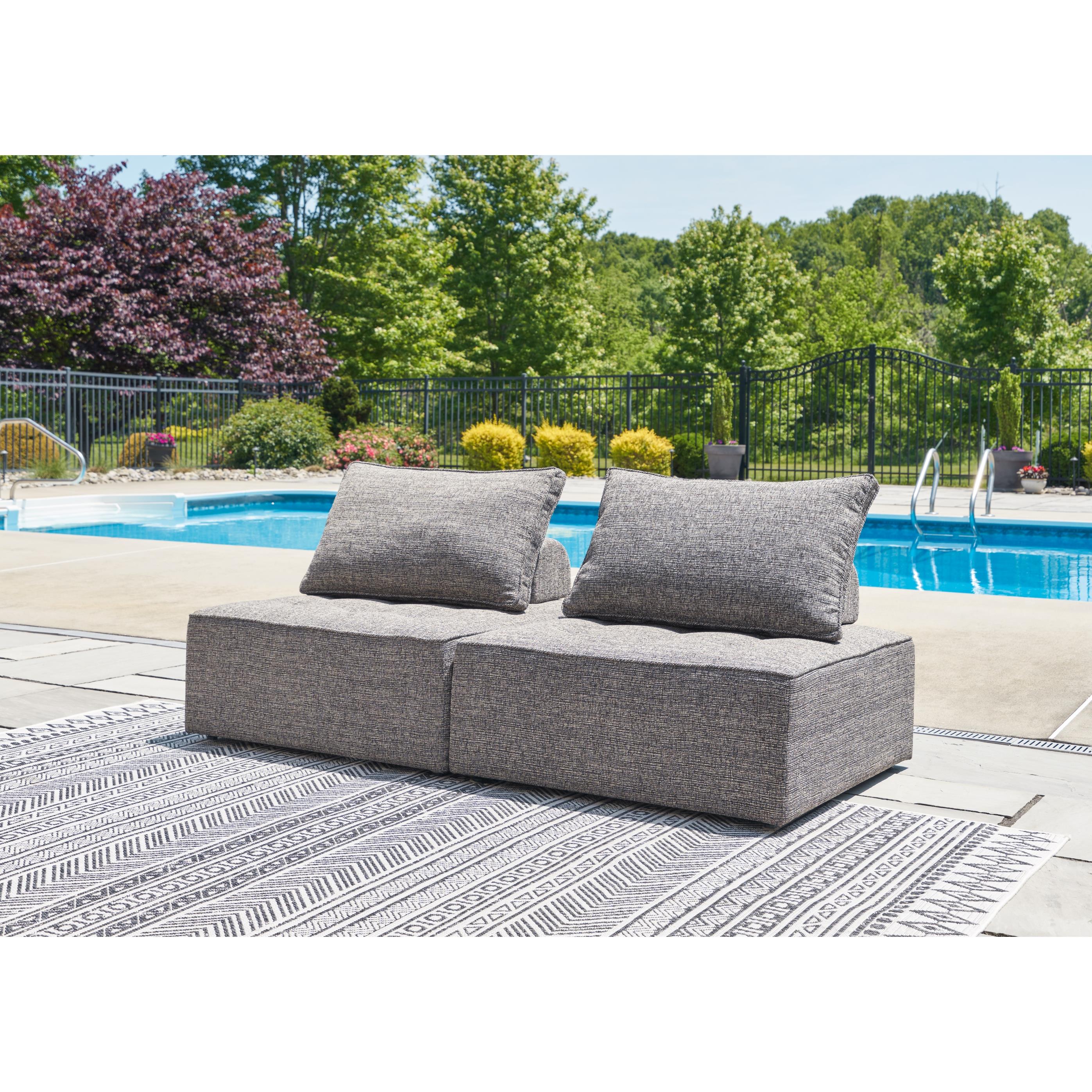  Signature Design by Ashley Bree Zee P160P3 2 pc Outdoor Sectional IMAGE 2