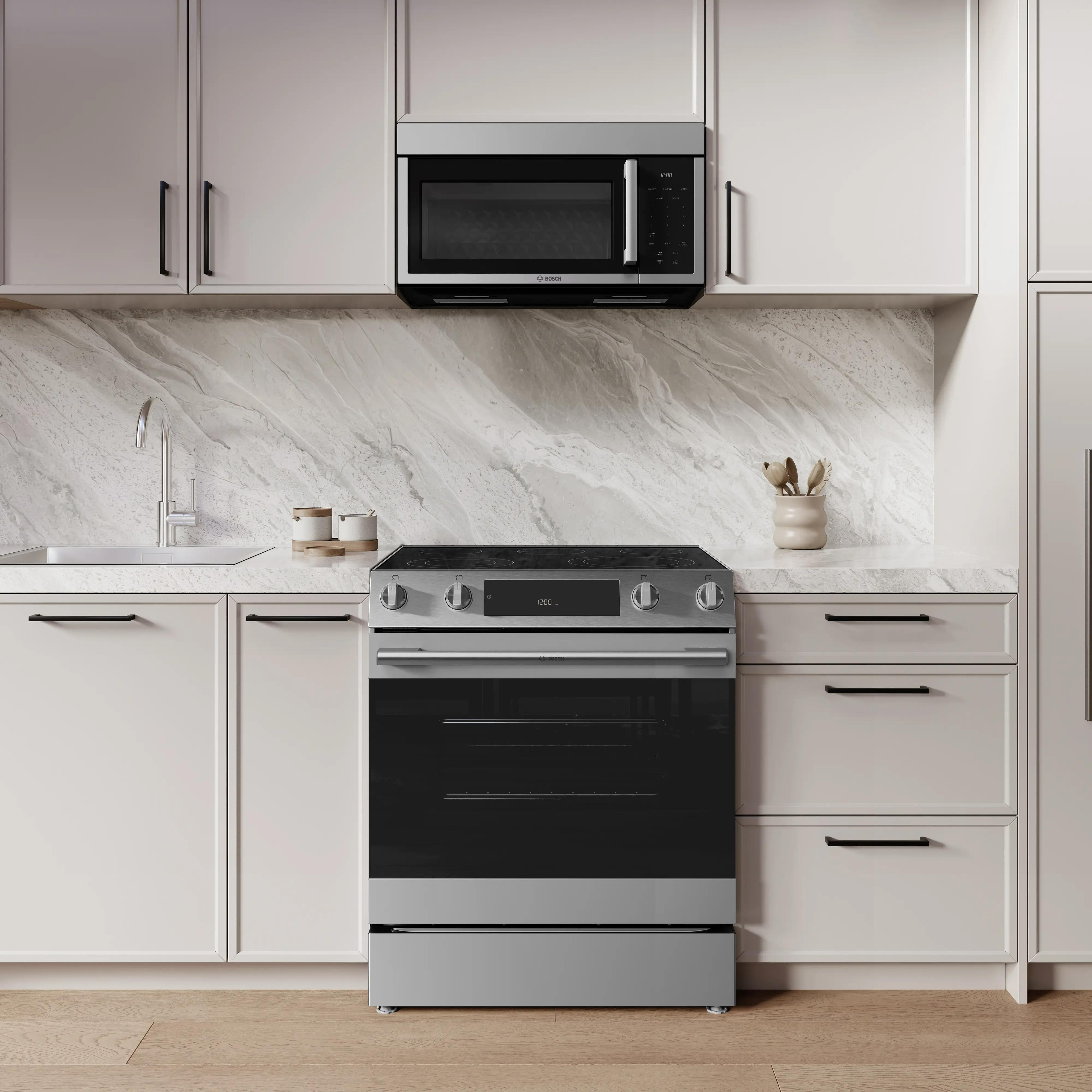  Bosch 300 Series Electric Freestanding Range HEF3050MC IMAGE 12